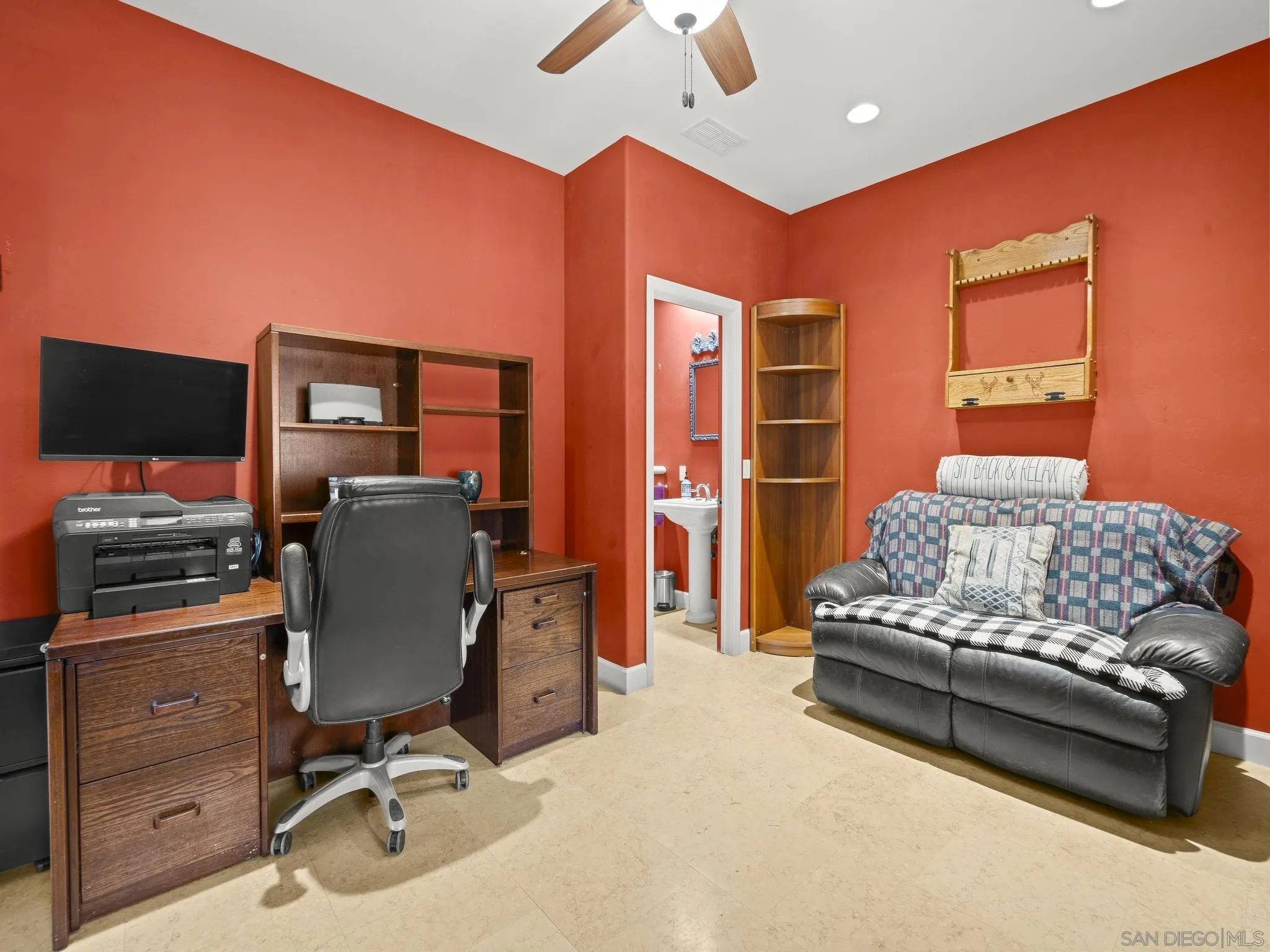 https://cdn.realtyfeed.com/cdn/127/260003779/0e6ceeca86186065d3ad26f4fbd6d68d.webp