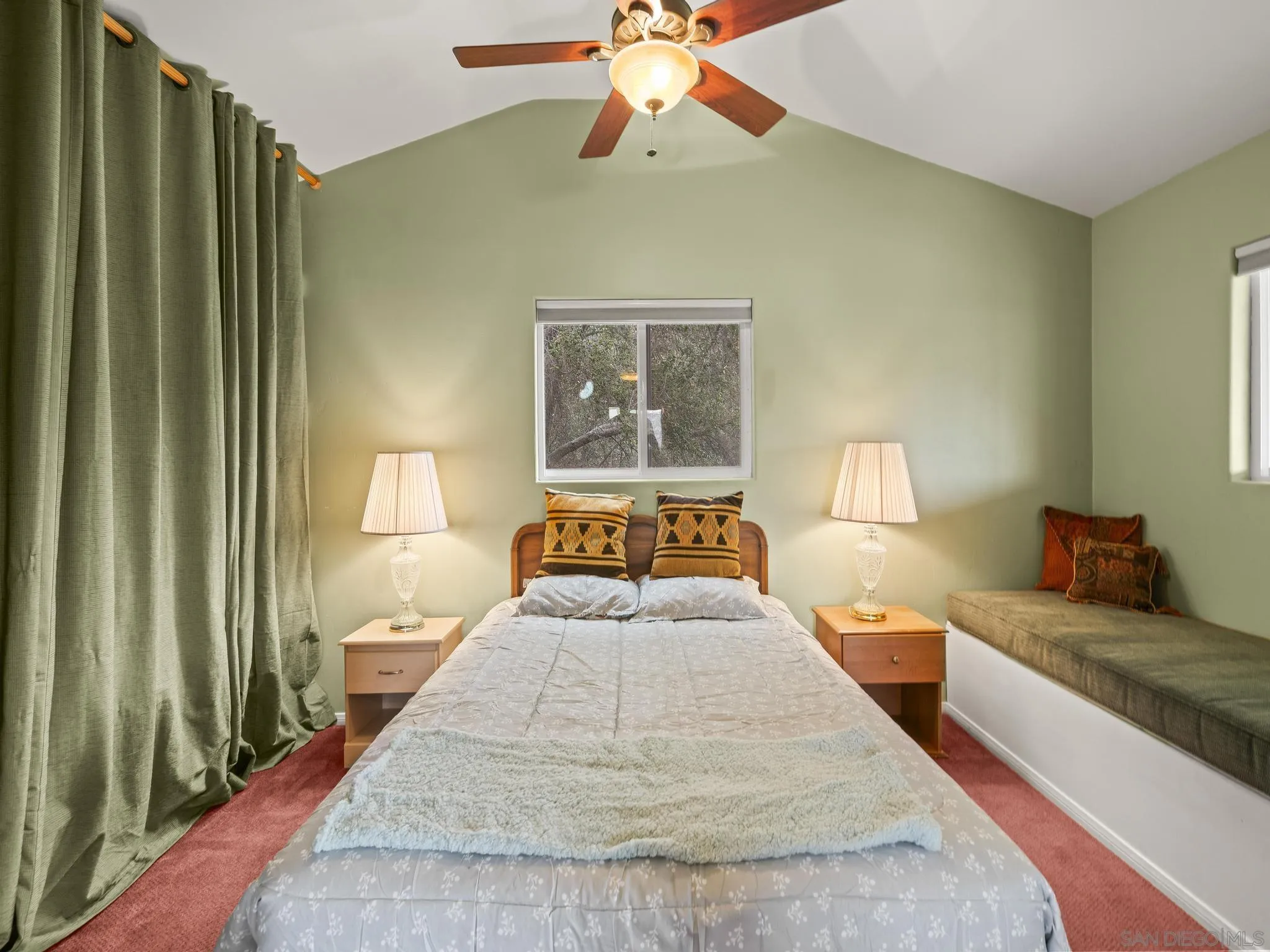 https://cdn.realtyfeed.com/cdn/127/260003779/1c6a49ea0eed930c6c566fedbd21f007.webp