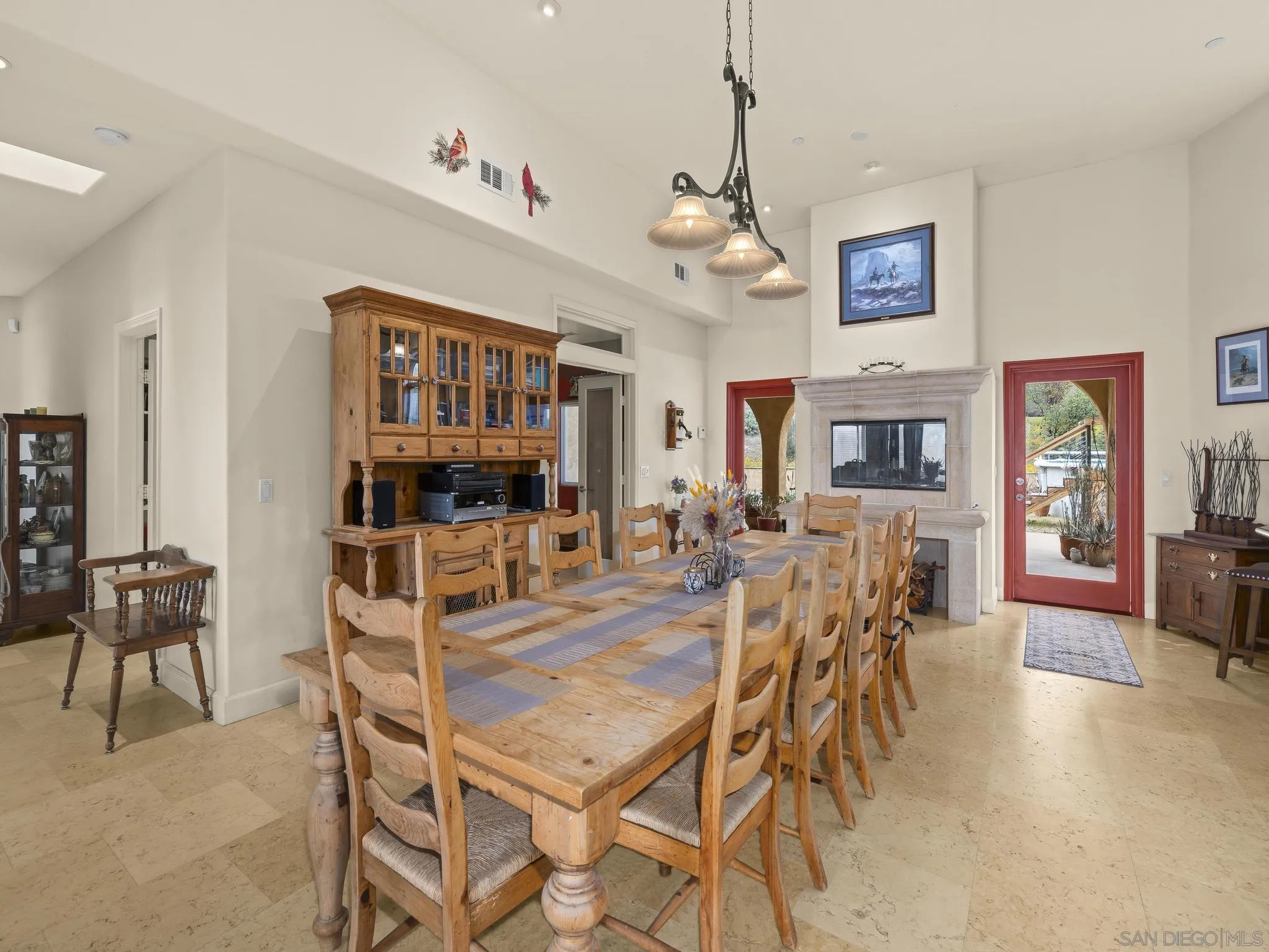 https://cdn.realtyfeed.com/cdn/127/260003779/26d7d173f137f0ad6995dfdee26a8a6c.webp