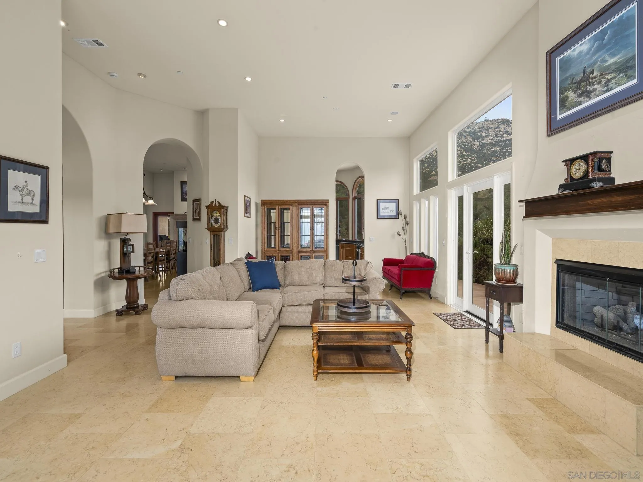 https://cdn.realtyfeed.com/cdn/127/260003779/863df0c597079f05ab2d55d1f045ce25.webp