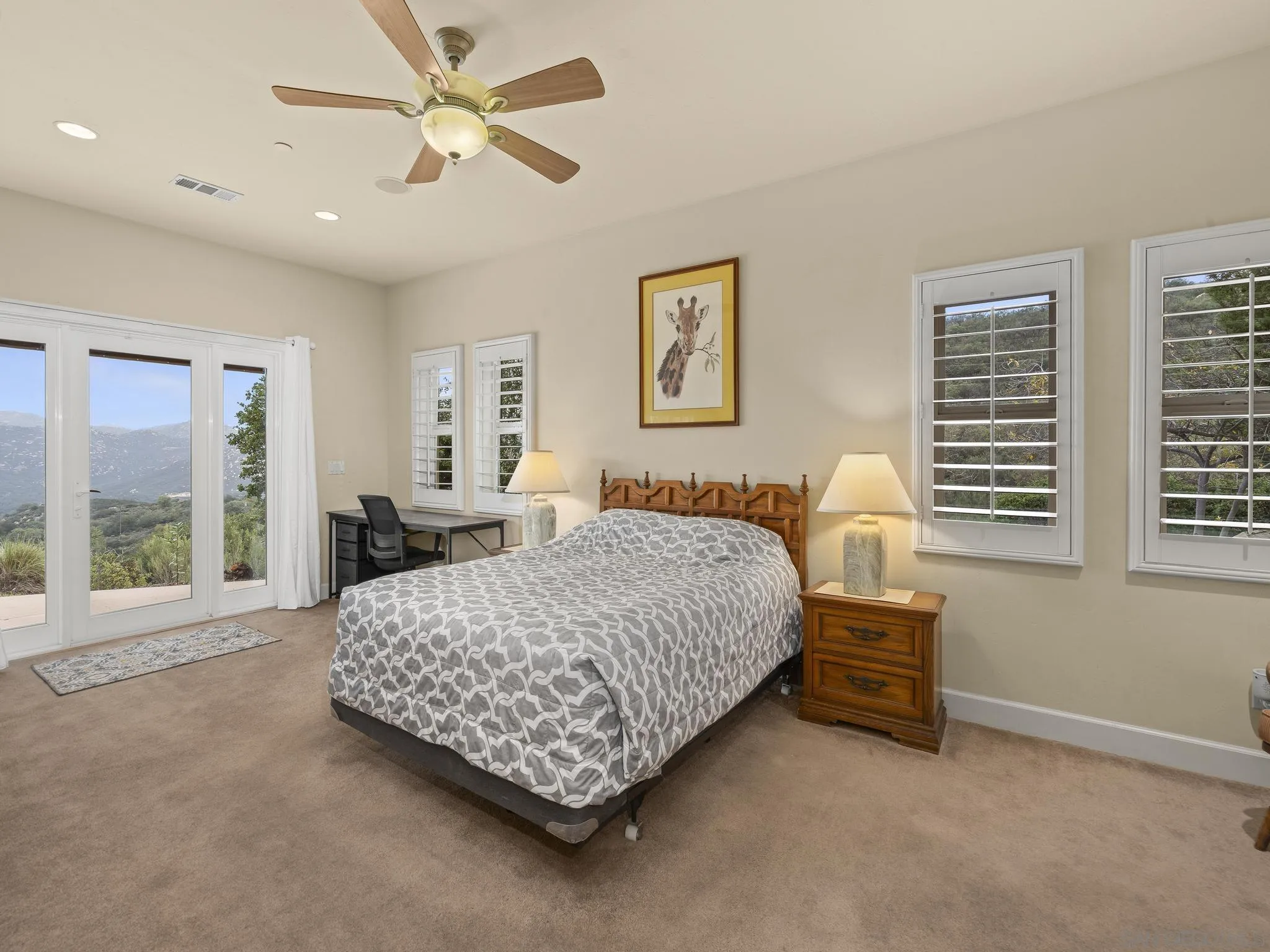 https://cdn.realtyfeed.com/cdn/127/260003779/93ae9fa428f2b939bc71a5130efec491.webp
