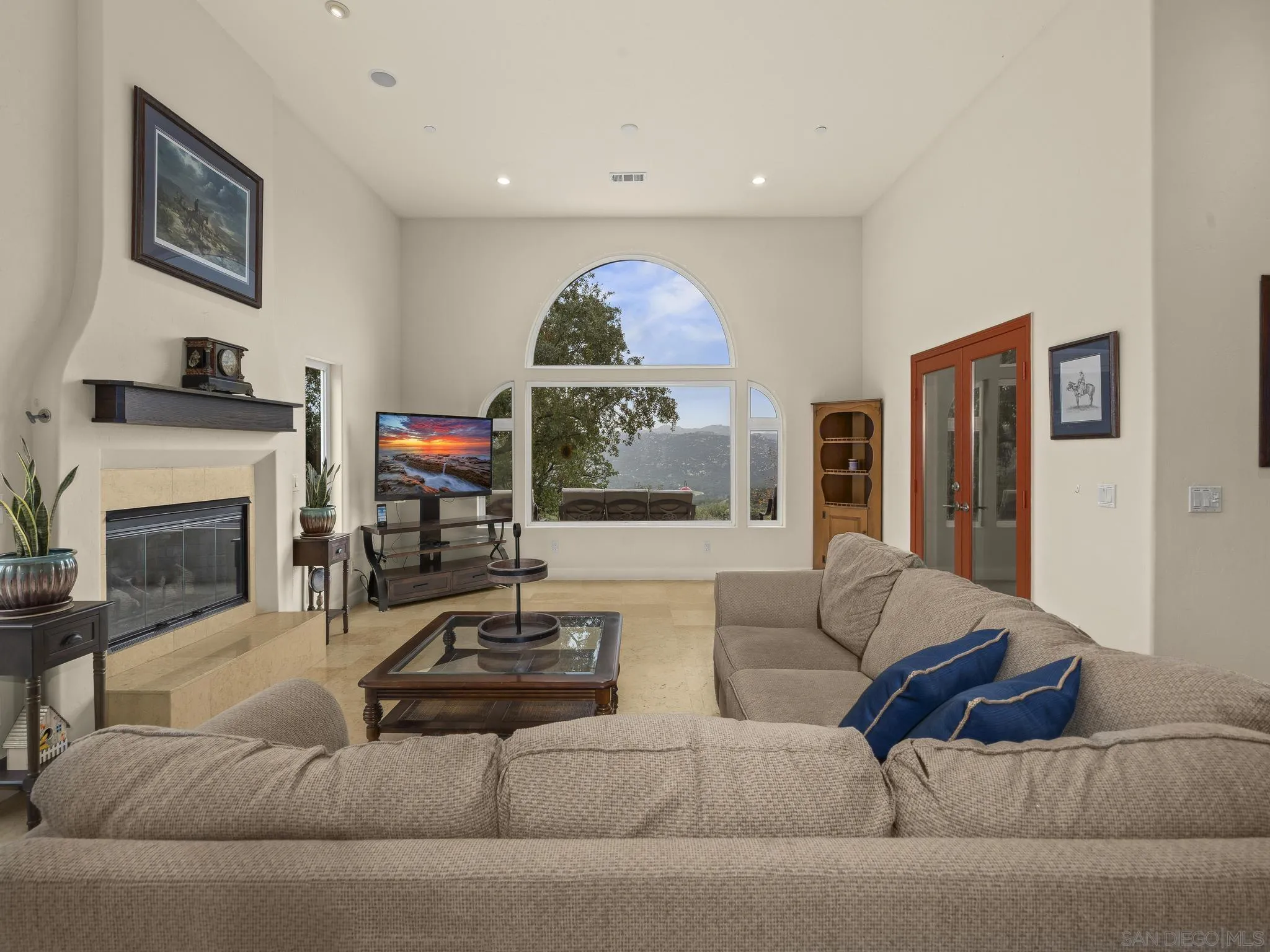 https://cdn.realtyfeed.com/cdn/127/260003779/a230e5350725712e1a37971bbba16665.webp