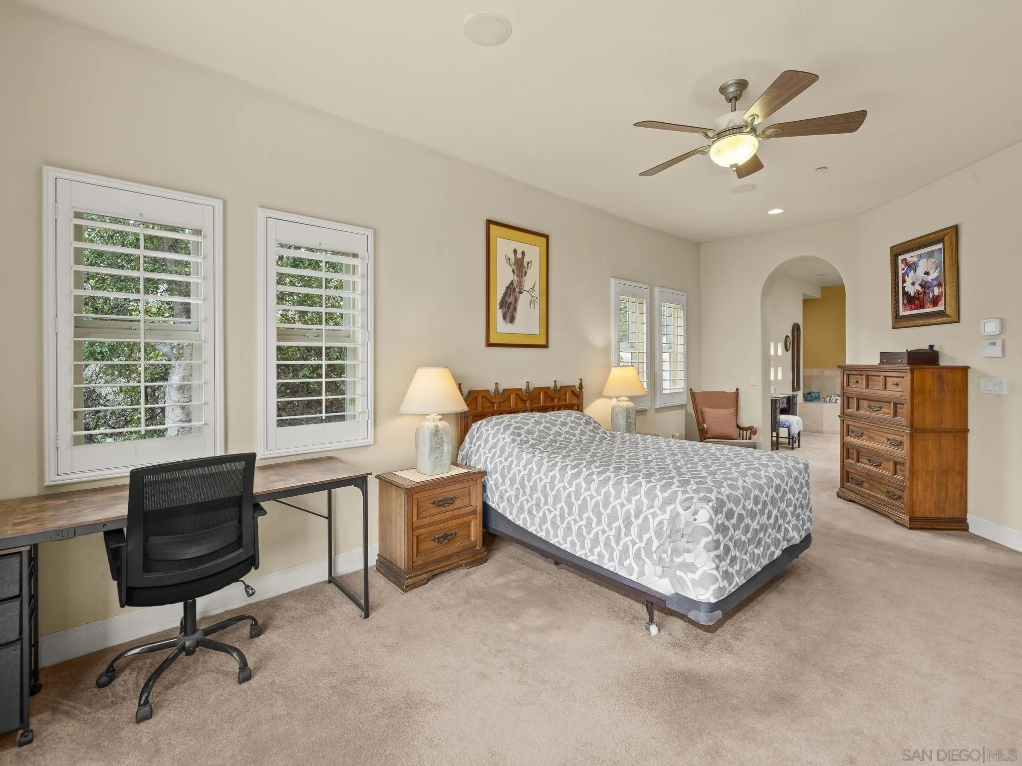 https://cdn.realtyfeed.com/cdn/127/260003779/f1b3d7c77cf5cac001264251e6e142b5.webp