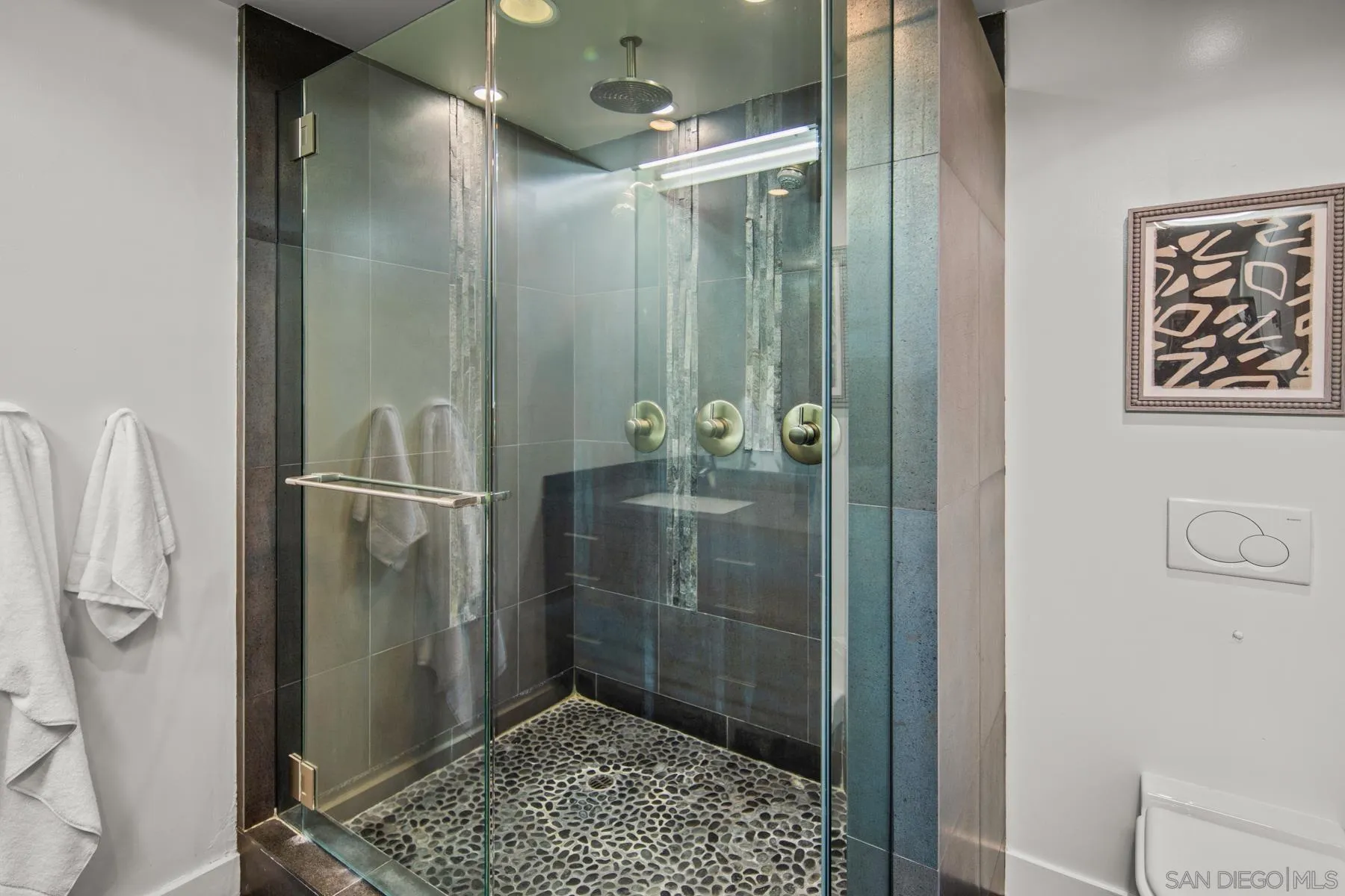 https://cdn.realtyfeed.com/cdn/127/260003785/312d611f1ccf578e175d7c6fb38321a9.webp