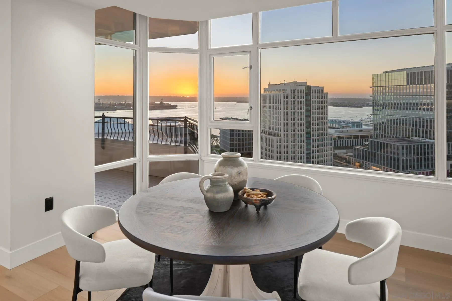 https://cdn.realtyfeed.com/cdn/127/260003785/7ac293c1682f88d22ec0a905661b1759.webp