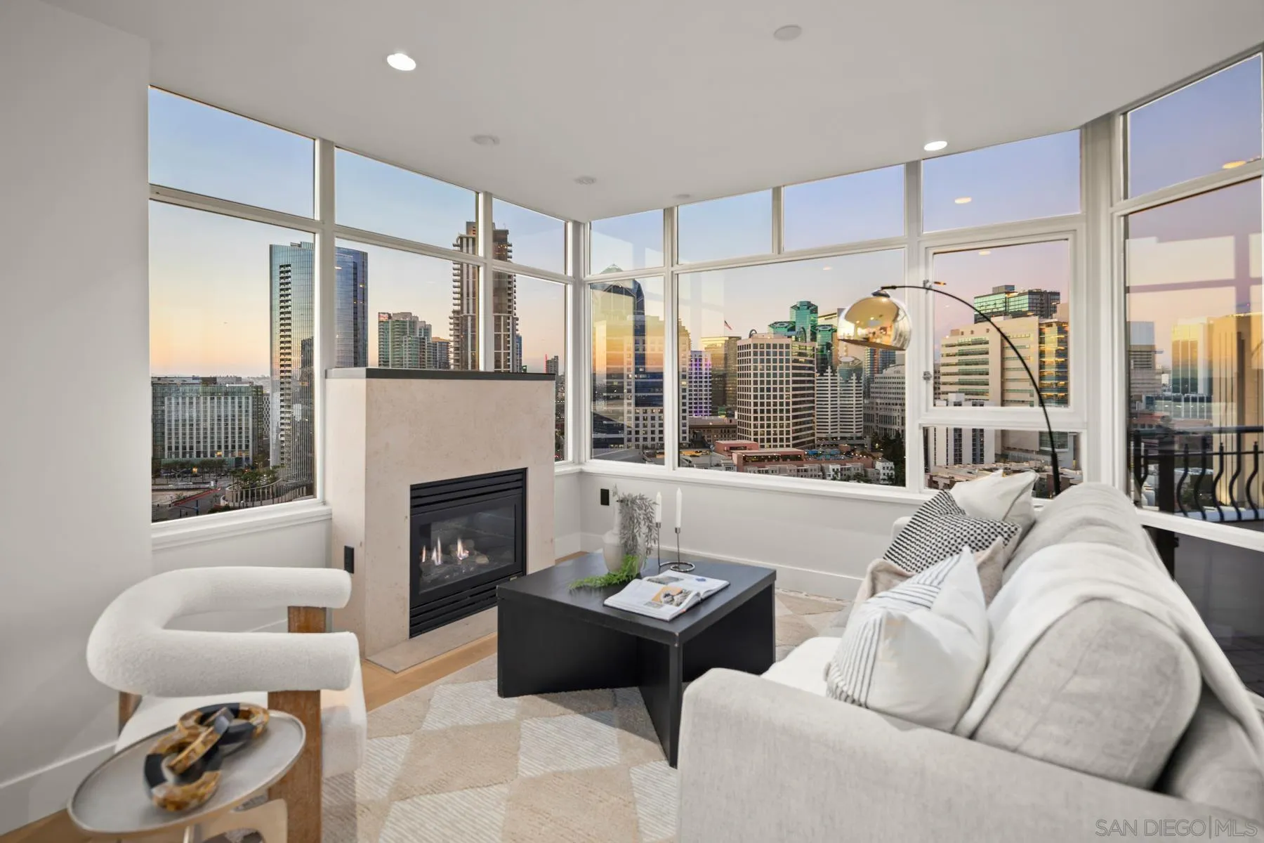 https://cdn.realtyfeed.com/cdn/127/260003785/81ebbd56192032cc381064faa326b6dd.webp