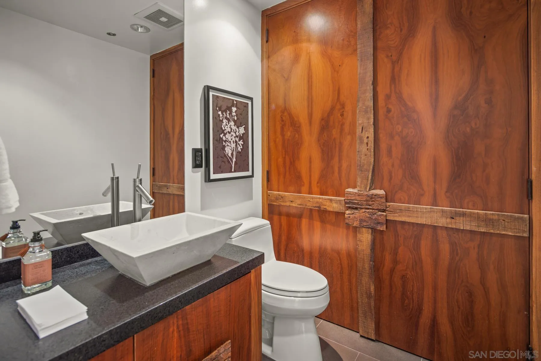 https://cdn.realtyfeed.com/cdn/127/260003785/e179fa2eb1943ad39213bdd441e3c97f.webp