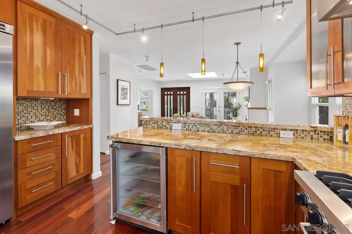 https://cdn.realtyfeed.com/cdn/127/260003788/1274d88904f4f904f7a26cde653e84aa.webp