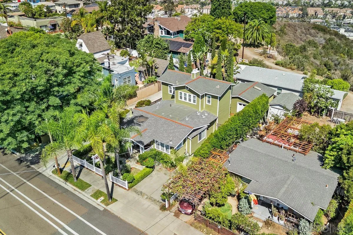 https://cdn.realtyfeed.com/cdn/127/260003788/c367f8641cab5370469a3259a4d61d93.webp