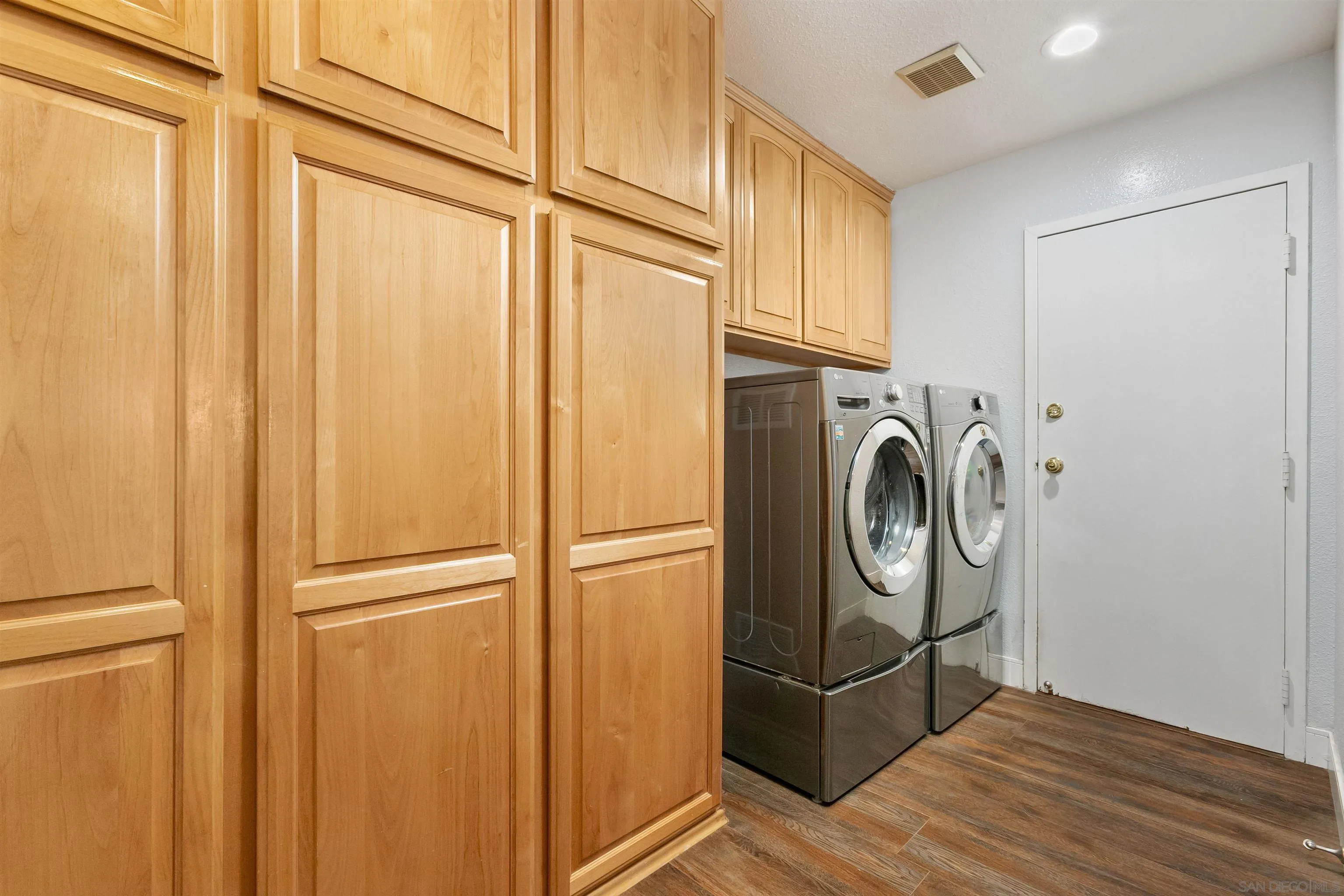 Photo #15: 260003789 Listing: Photo #15