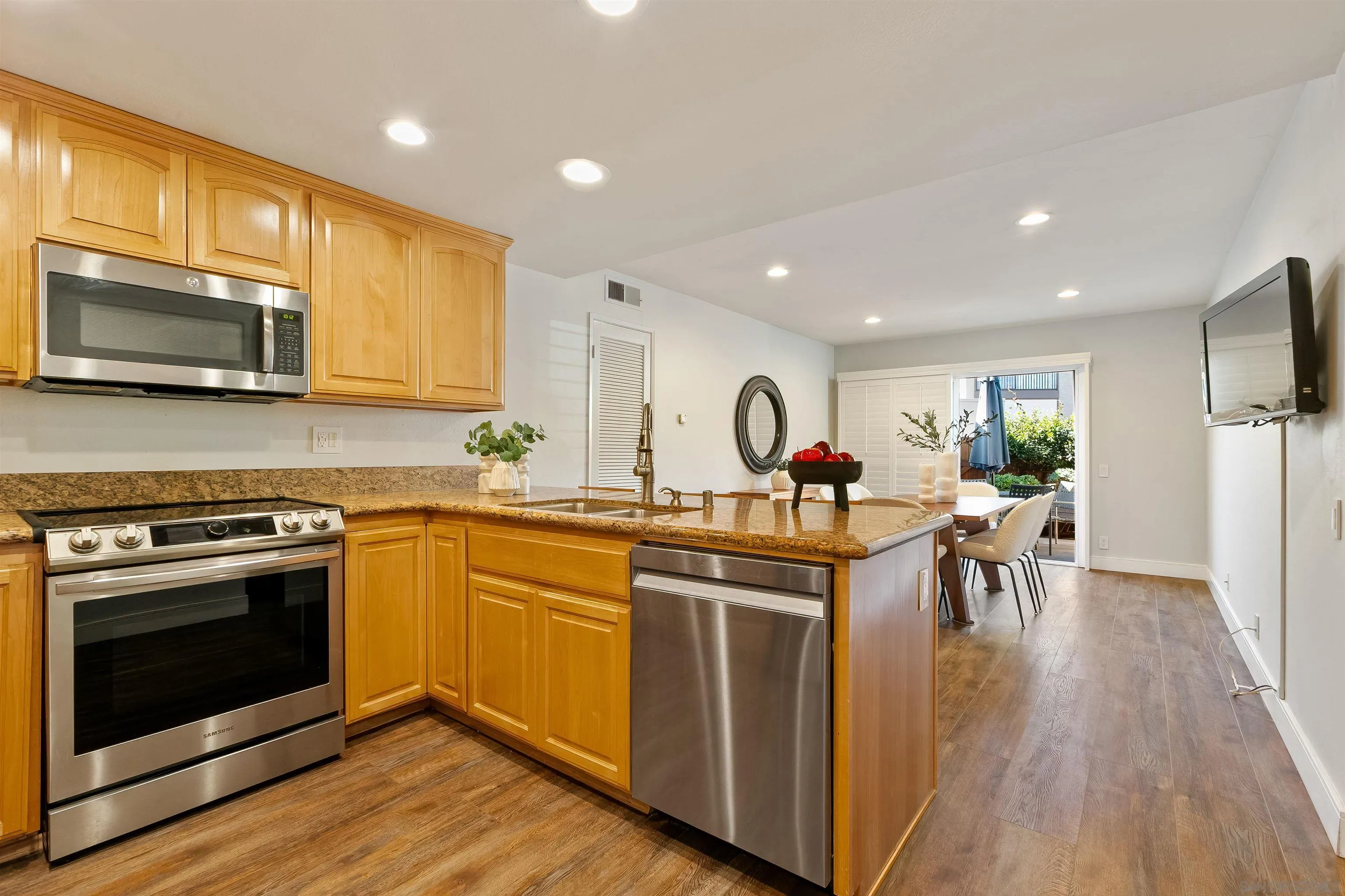Photo #13: 260003789 Listing: Photo #13