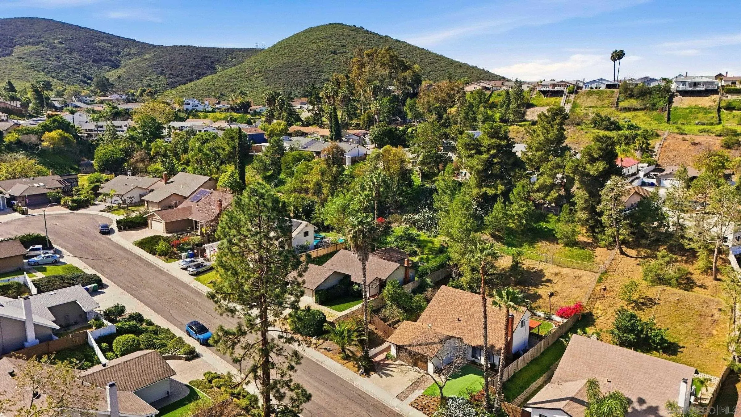 https://cdn.realtyfeed.com/cdn/127/260003790/6686b0a1c61a77d20cca35d5689933ce.webp