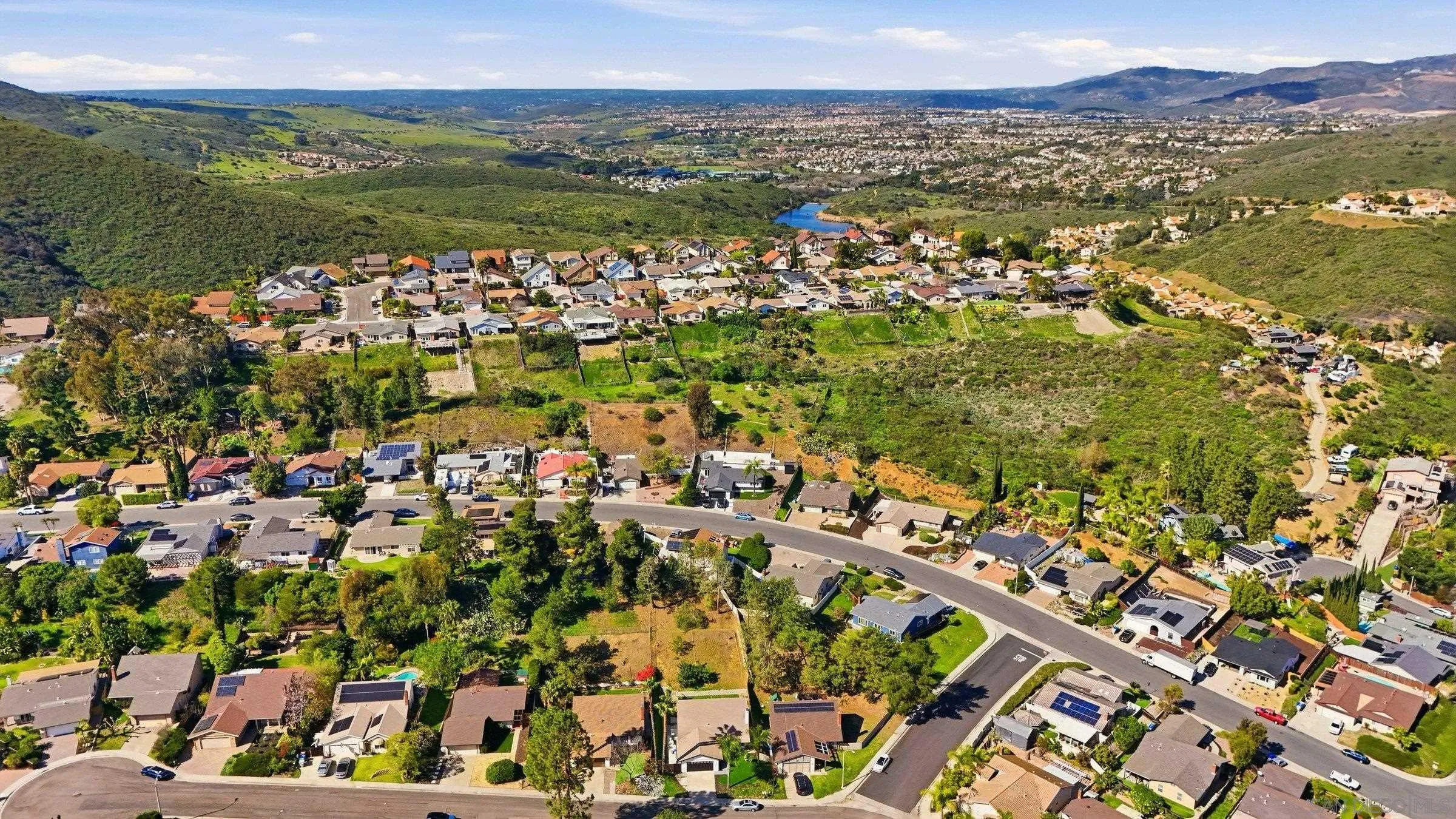 https://cdn.realtyfeed.com/cdn/127/260003790/7ece5851fd9ec20dc529d9298df3ad38.webp