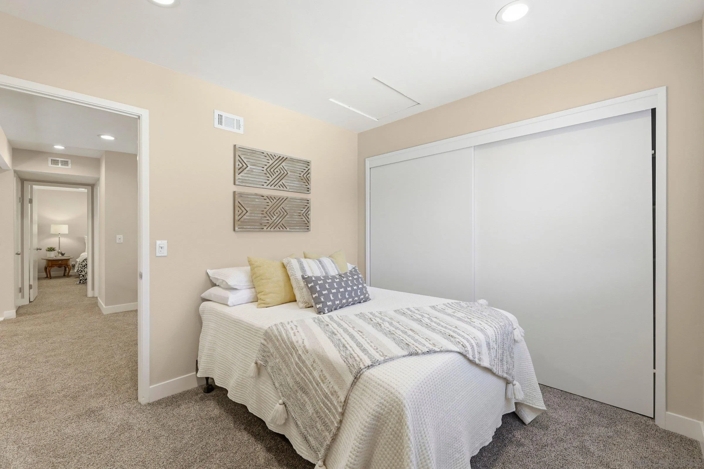 https://cdn.realtyfeed.com/cdn/127/260003790/affaec78815681fcb733f8c770c0bb58.webp