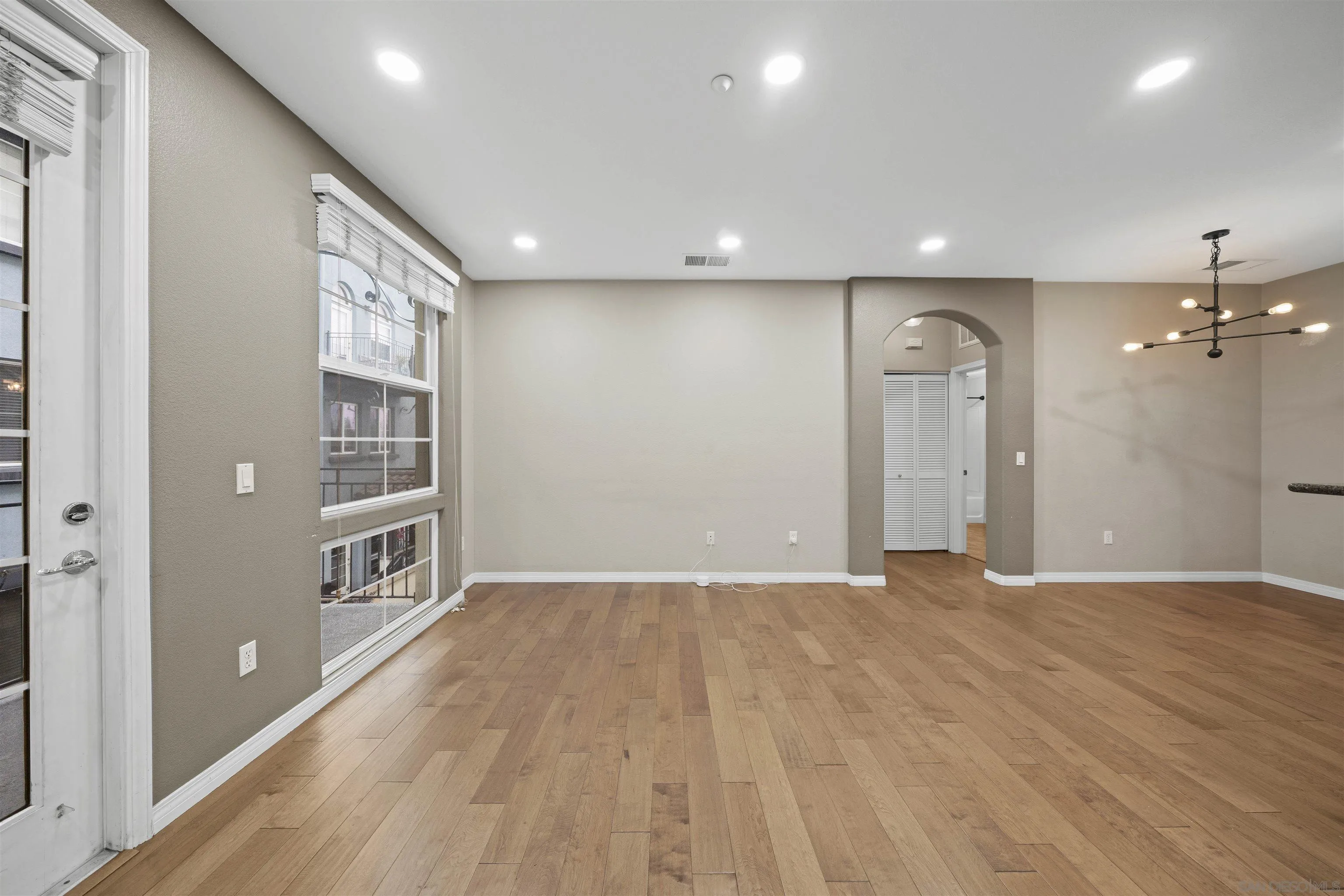 Photo #9: 260003791 Listing: Photo #9