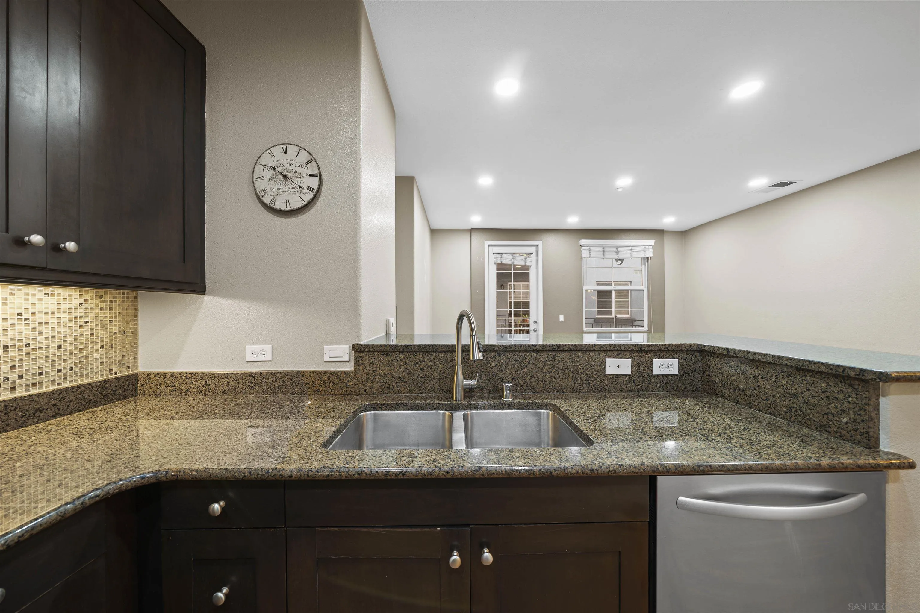 Photo #7: 260003791 Listing: Photo #7