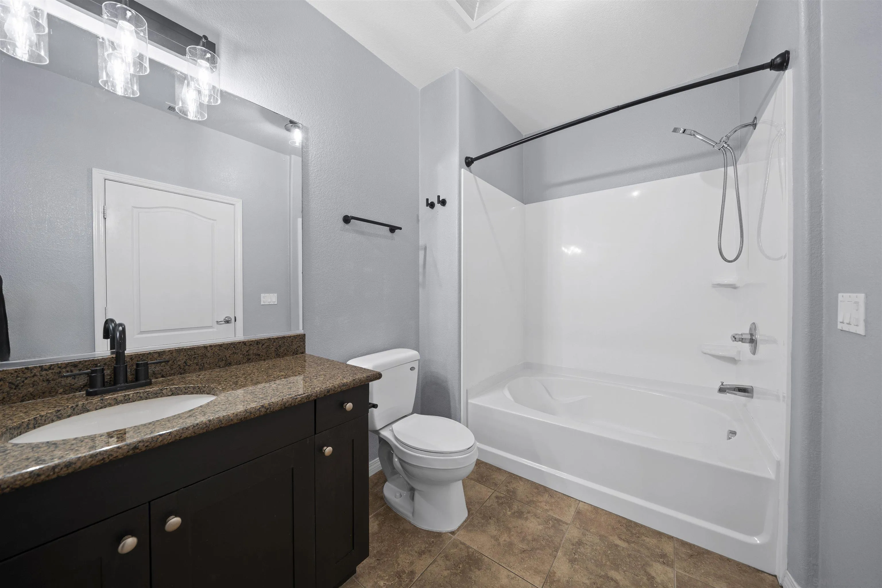 Photo #17: 260003791 Listing: Photo #17