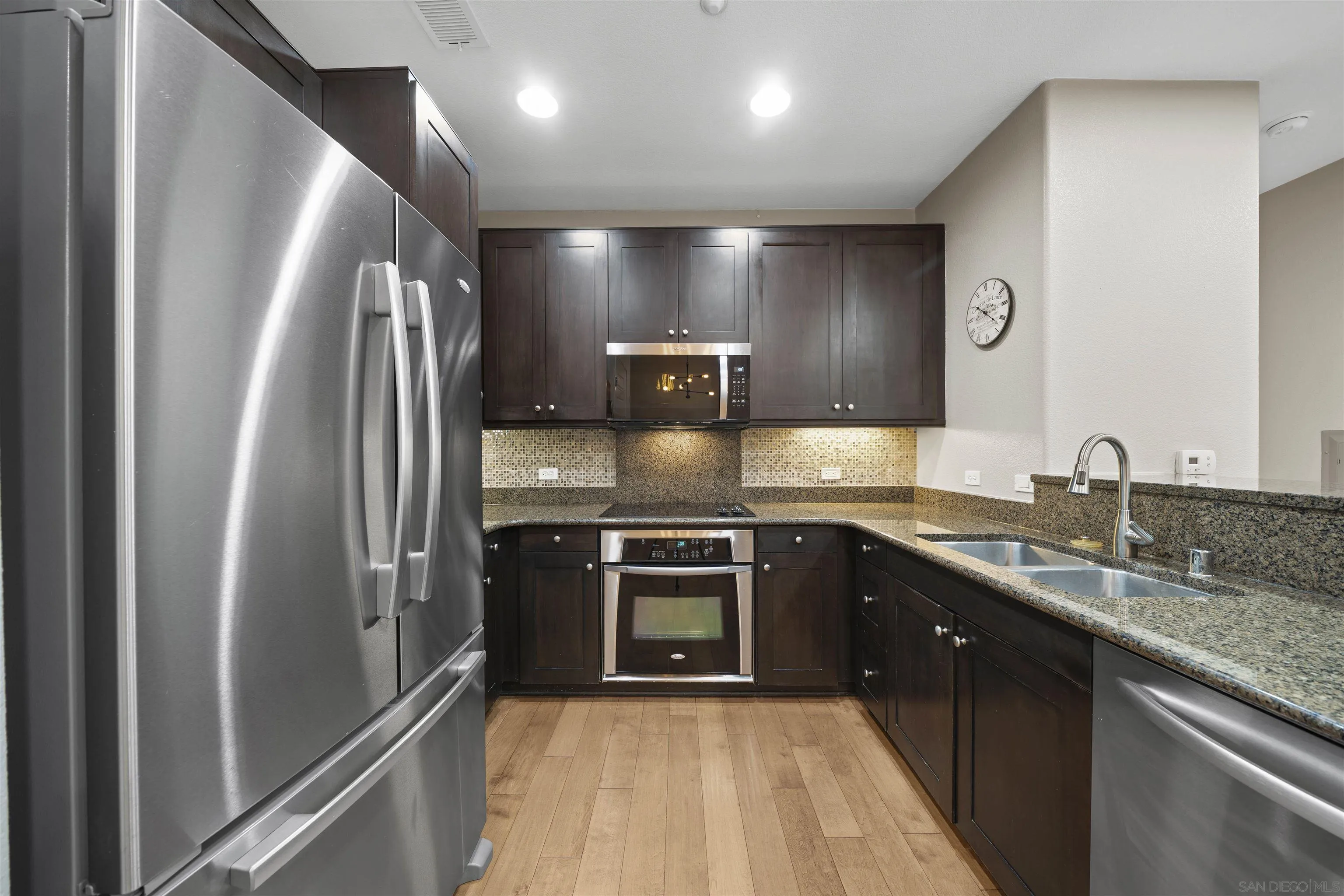 Photo #6: 260003791 Listing: Photo #6