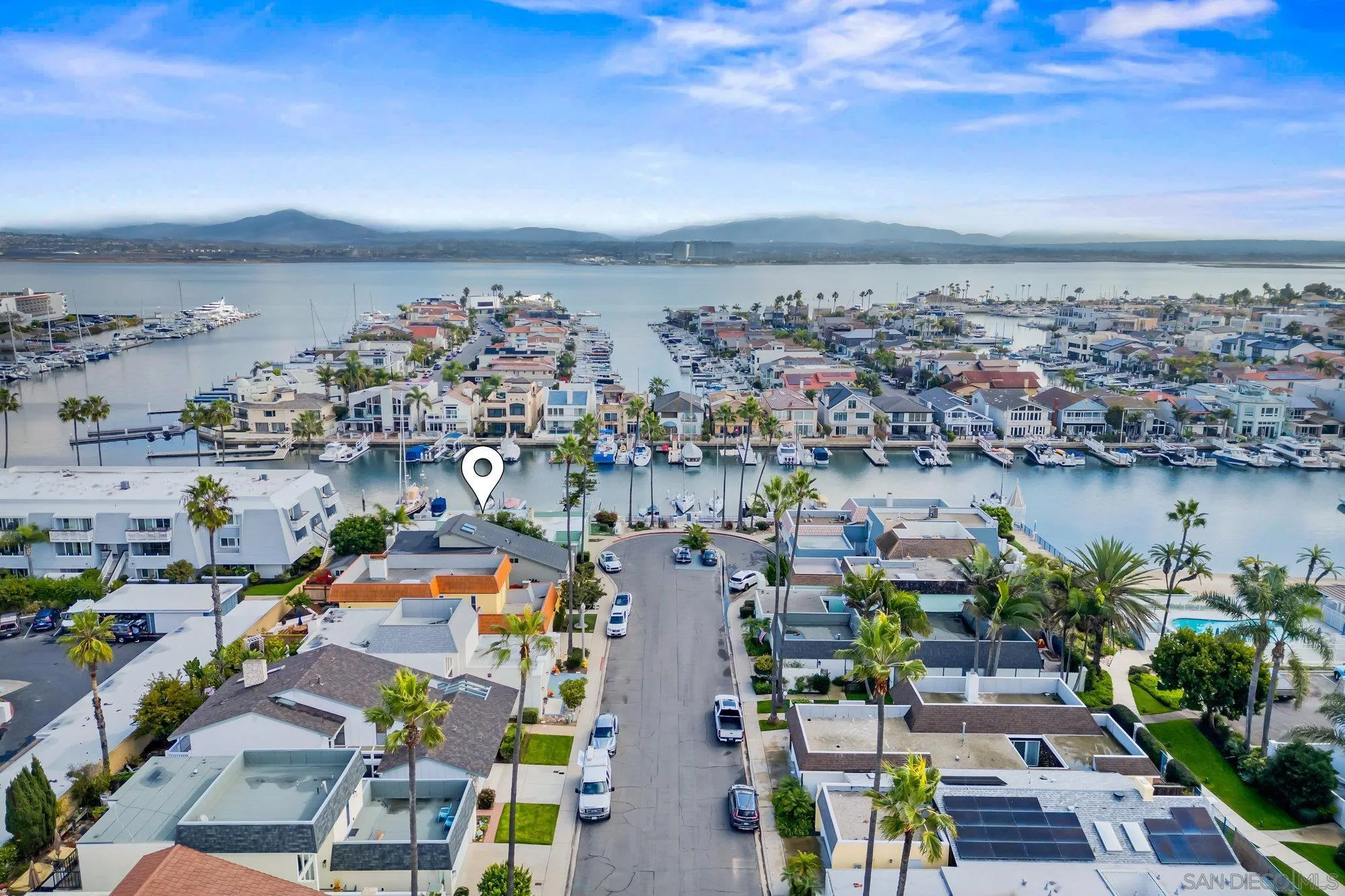 https://cdn.realtyfeed.com/cdn/127/260003796/3a1762d7fe0a626bb3b6e239a194a62a.webp