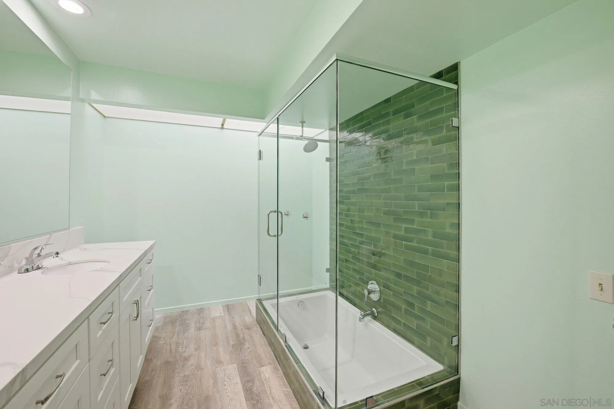 https://cdn.realtyfeed.com/cdn/127/260003796/4856697225c77c12d4dfc746b5d274b3.webp