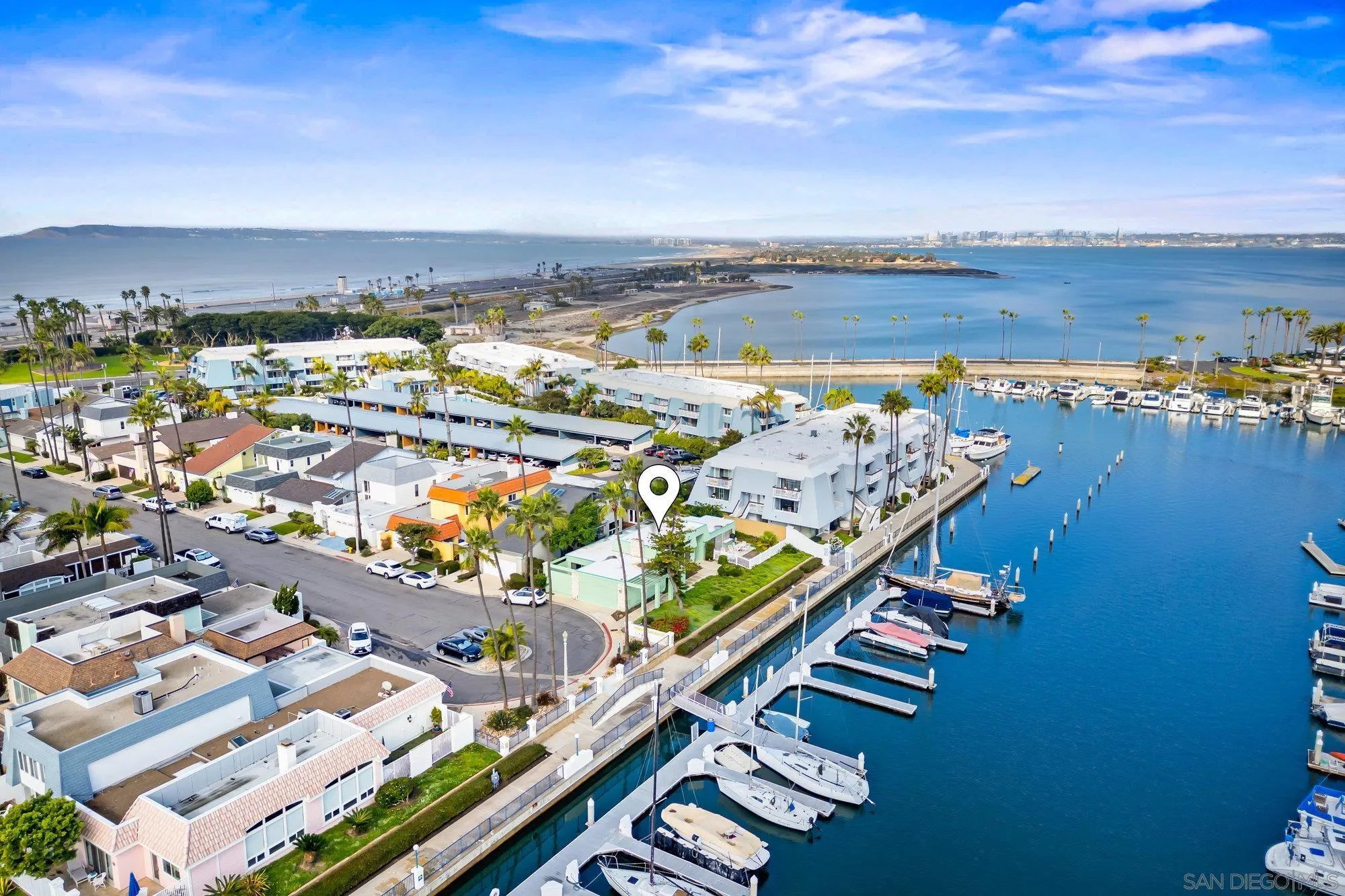 https://cdn.realtyfeed.com/cdn/127/260003796/9de96737af51a6234d7e53435004fbb2.webp