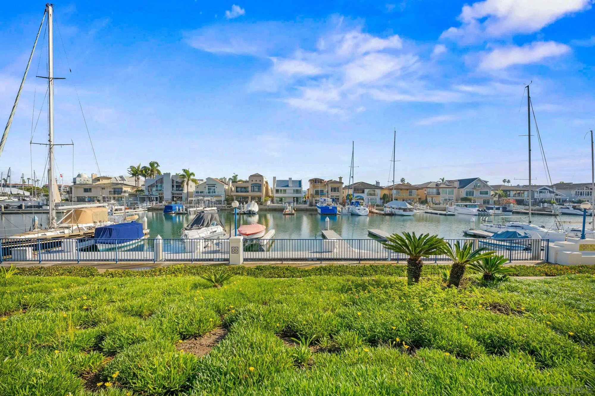 https://cdn.realtyfeed.com/cdn/127/260003796/fe3eb79db1c728f16cb681448a9b422f.webp