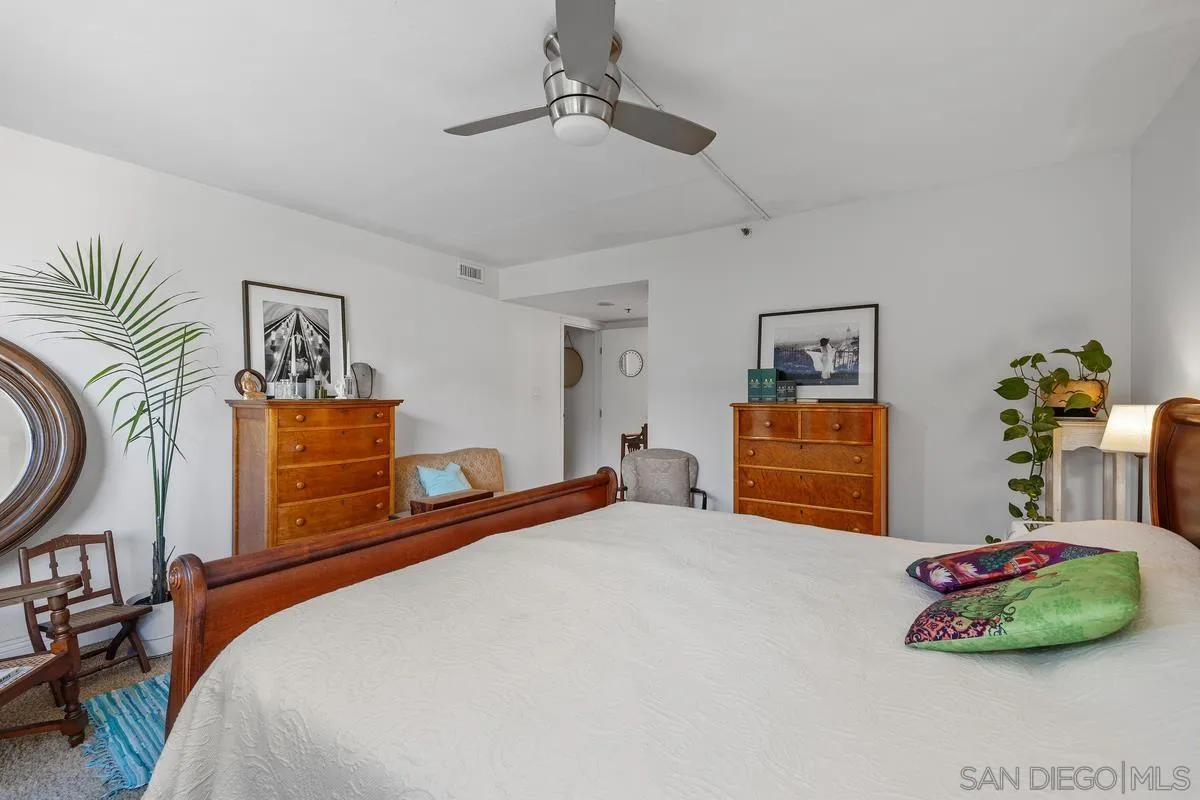 https://cdn.realtyfeed.com/cdn/127/260003799/ca03930681979da0597e8636478b949d.webp
