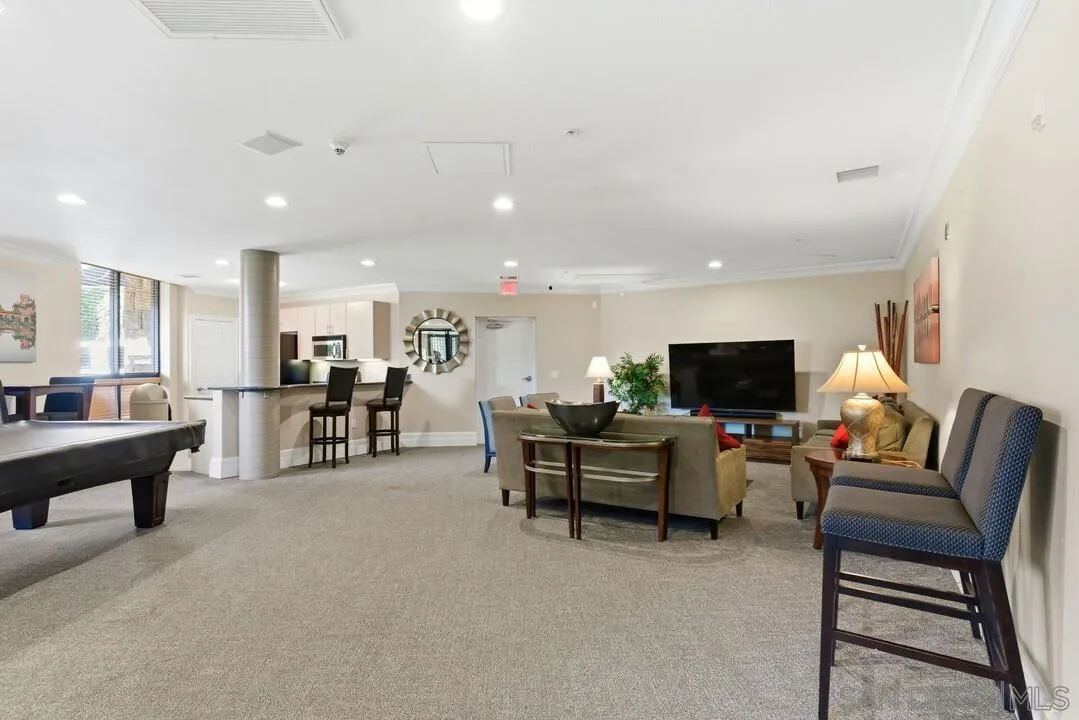 https://cdn.realtyfeed.com/cdn/127/260003800/d30edad10318698707f237992e62fd13.webp