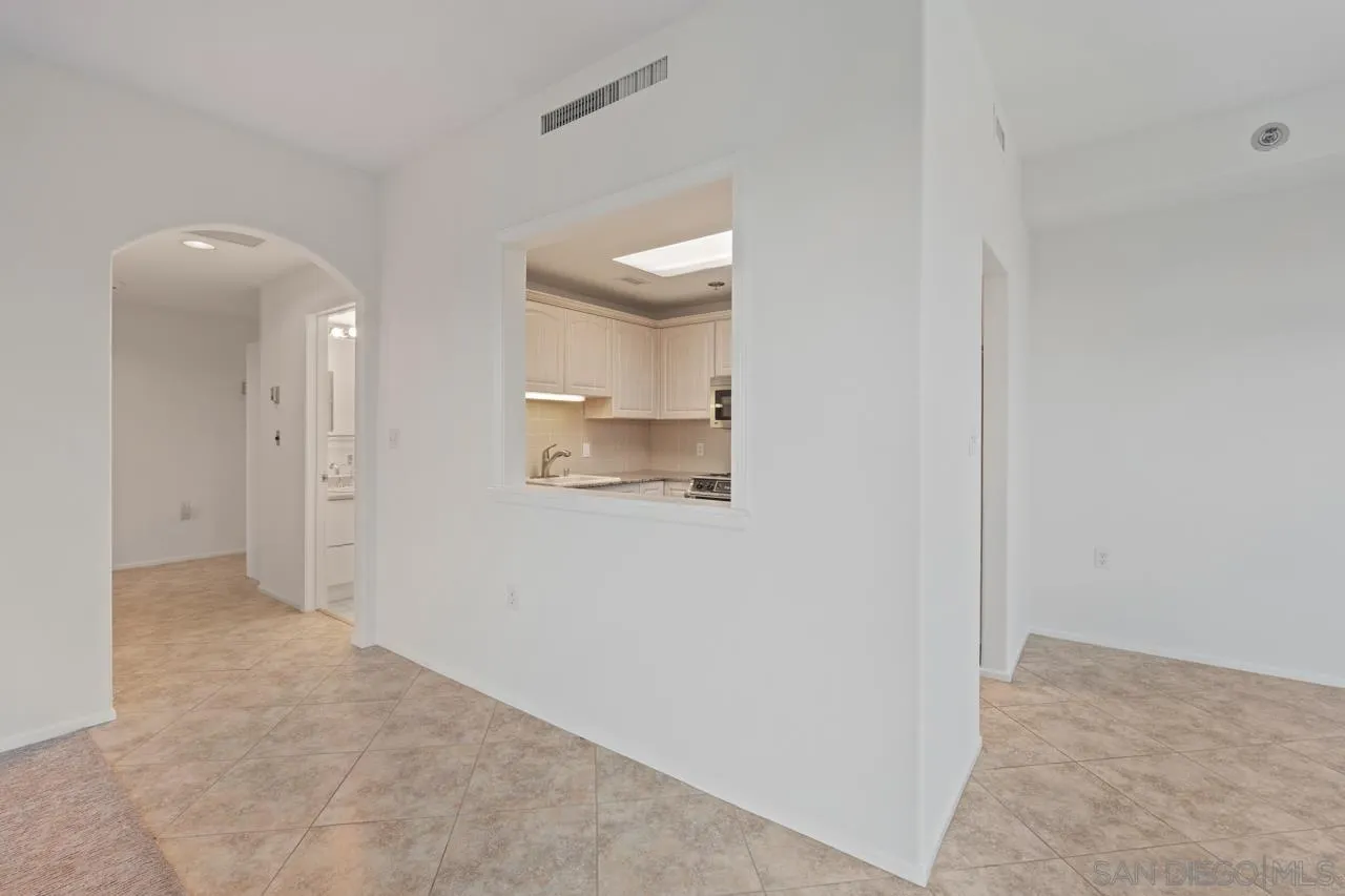 https://cdn.realtyfeed.com/cdn/127/260003803/39b5aef48dc34f3e7a67b9a0ed59f1a6.webp