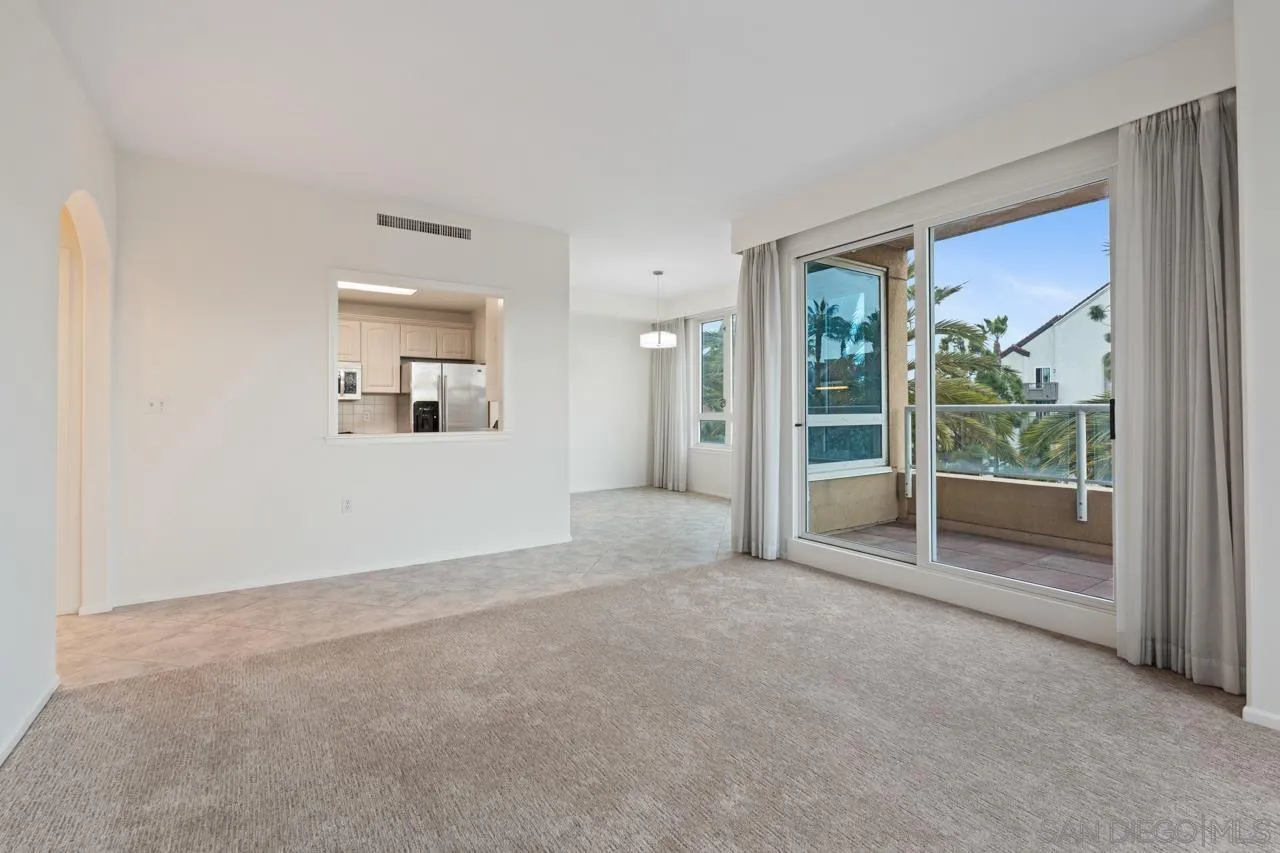 https://cdn.realtyfeed.com/cdn/127/260003803/539c22a9933e2fb0a3fcd5d89f6e1e8f.webp