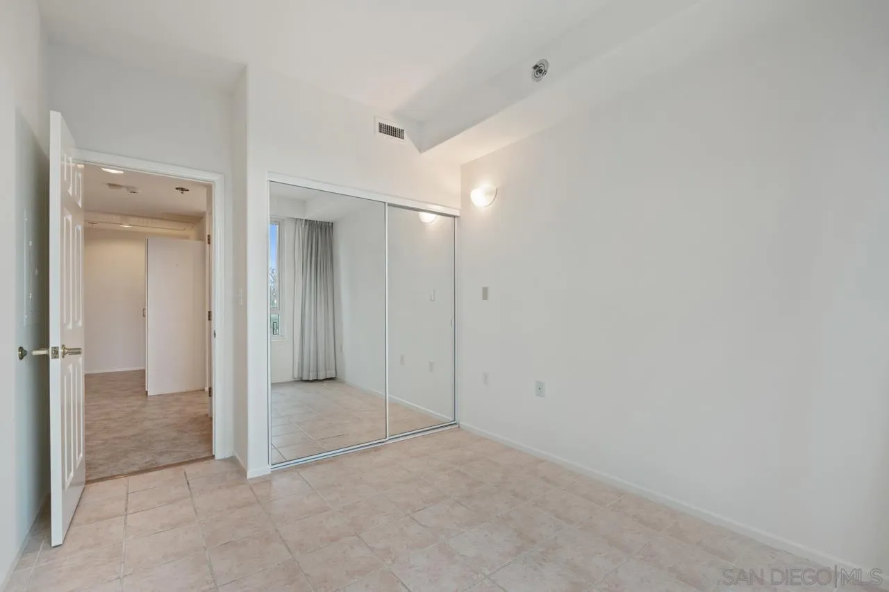 https://cdn.realtyfeed.com/cdn/127/260003803/bdebfaf0709b542630df64e6ce5dbc63.webp
