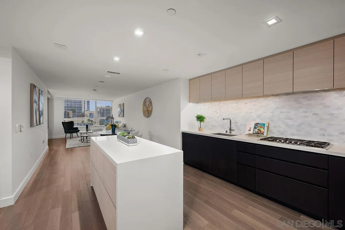 https://cdn.realtyfeed.com/cdn/127/260003816/1230e9b7afe95dce2337ca5f471b9aa7.webp