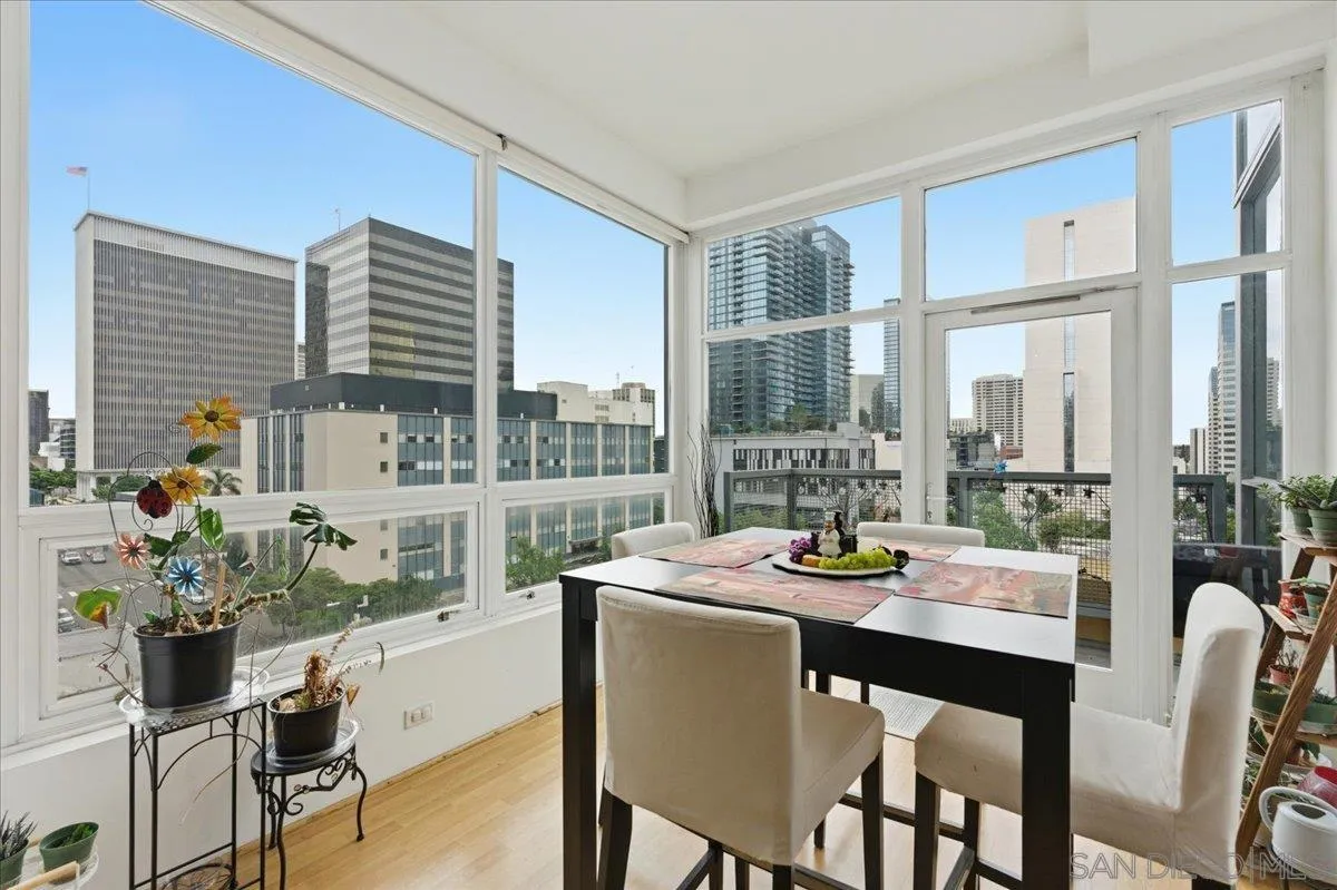 https://cdn.realtyfeed.com/cdn/127/260003824/9aaf35d01adb1b5589c1d48a98237bcd.webp