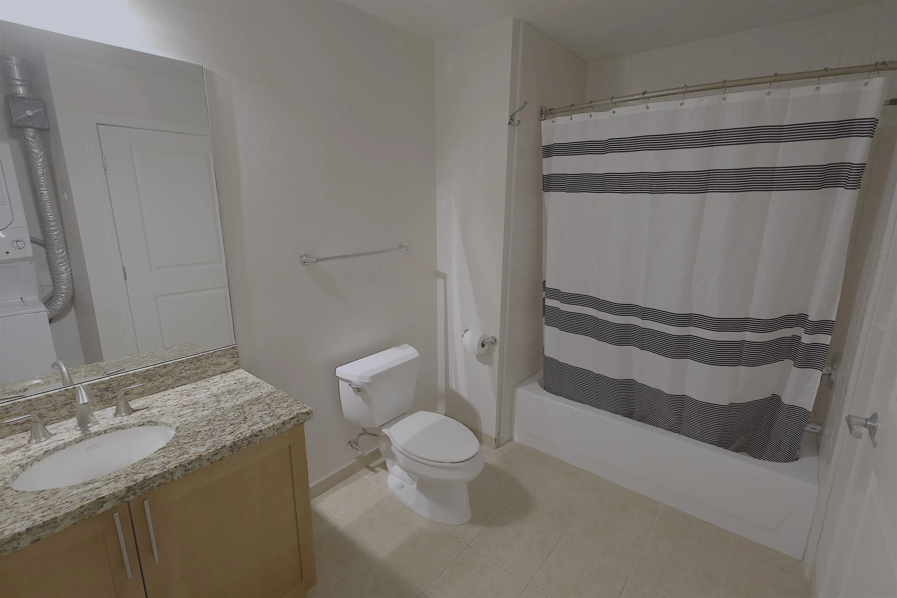 https://cdn.realtyfeed.com/cdn/127/260003825/07c92c7289f7c55ca468c09a006b91a0.webp