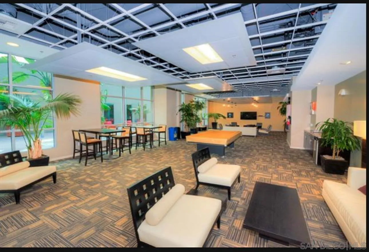 https://cdn.realtyfeed.com/cdn/127/260003825/c8e3862fd1a98b56ac28a32558a3b031.webp
