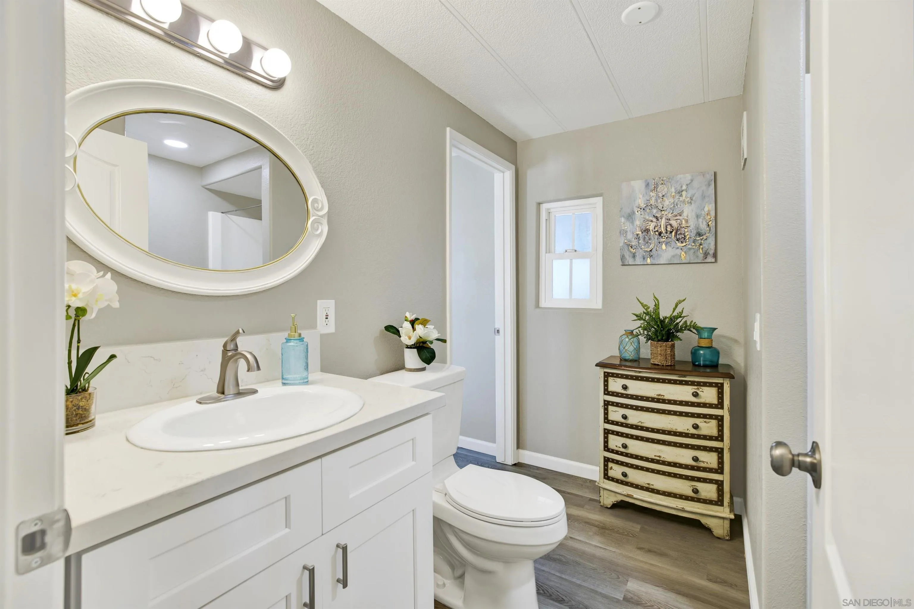https://cdn.realtyfeed.com/cdn/127/260003833/5fc89b3f6b55b3292a9c250d849a52ec.webp