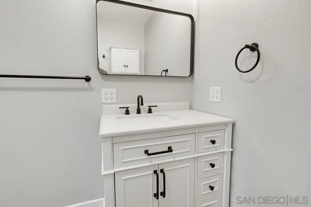 Photo #29: 260003836 Listing: Photo #29