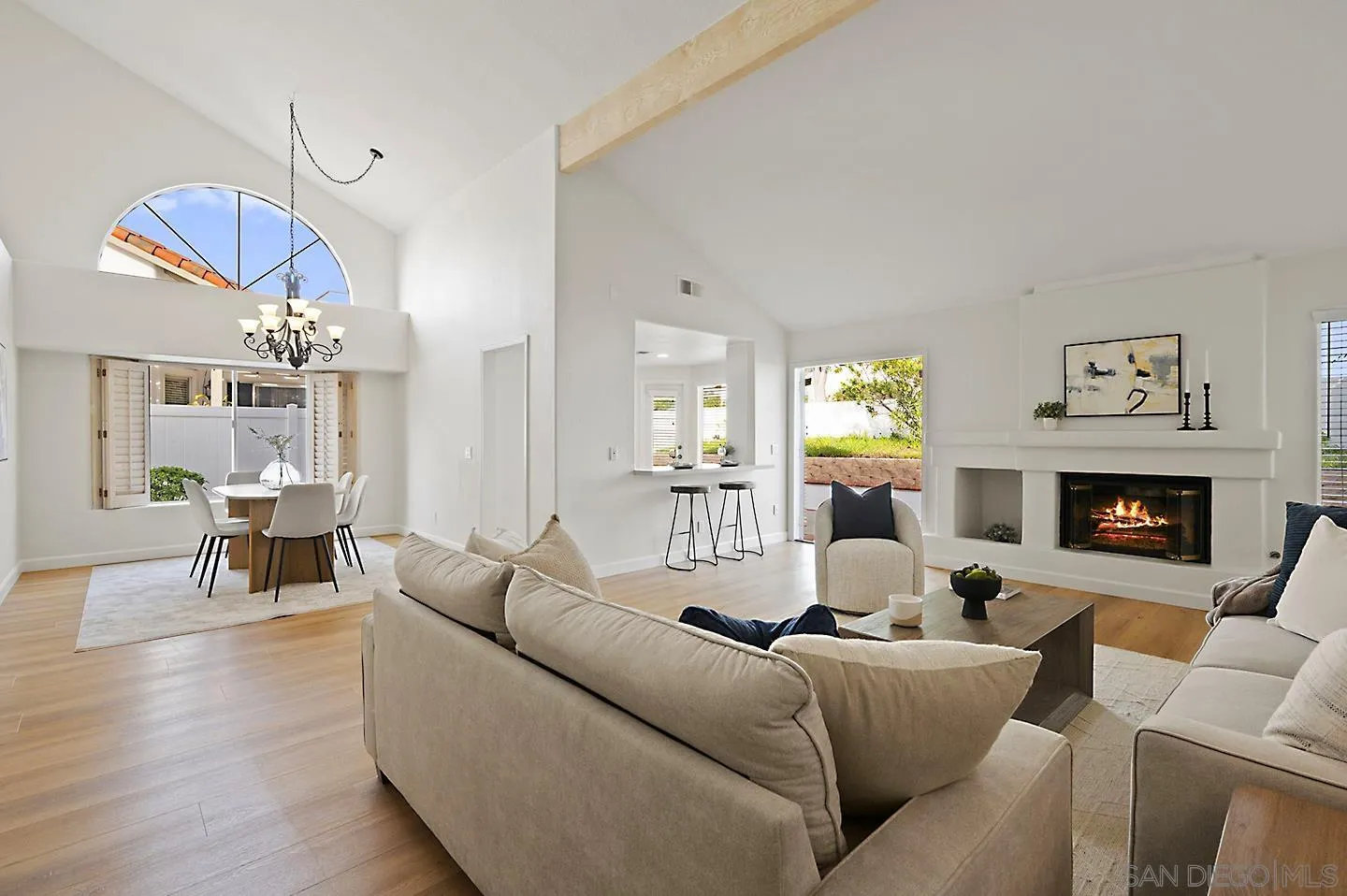 Photo #2: 260003843 Listing: Photo #2