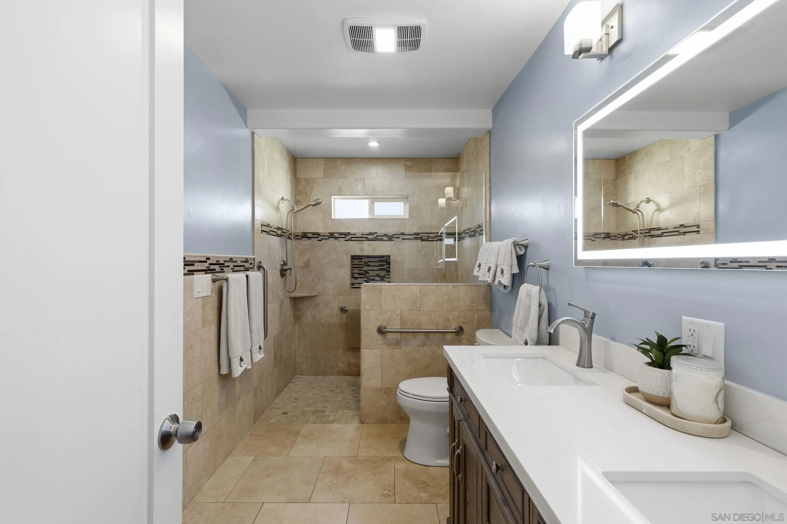 https://cdn.realtyfeed.com/cdn/127/260003844/26aa0f21518908c06d03bcb027f3cf4c.webp