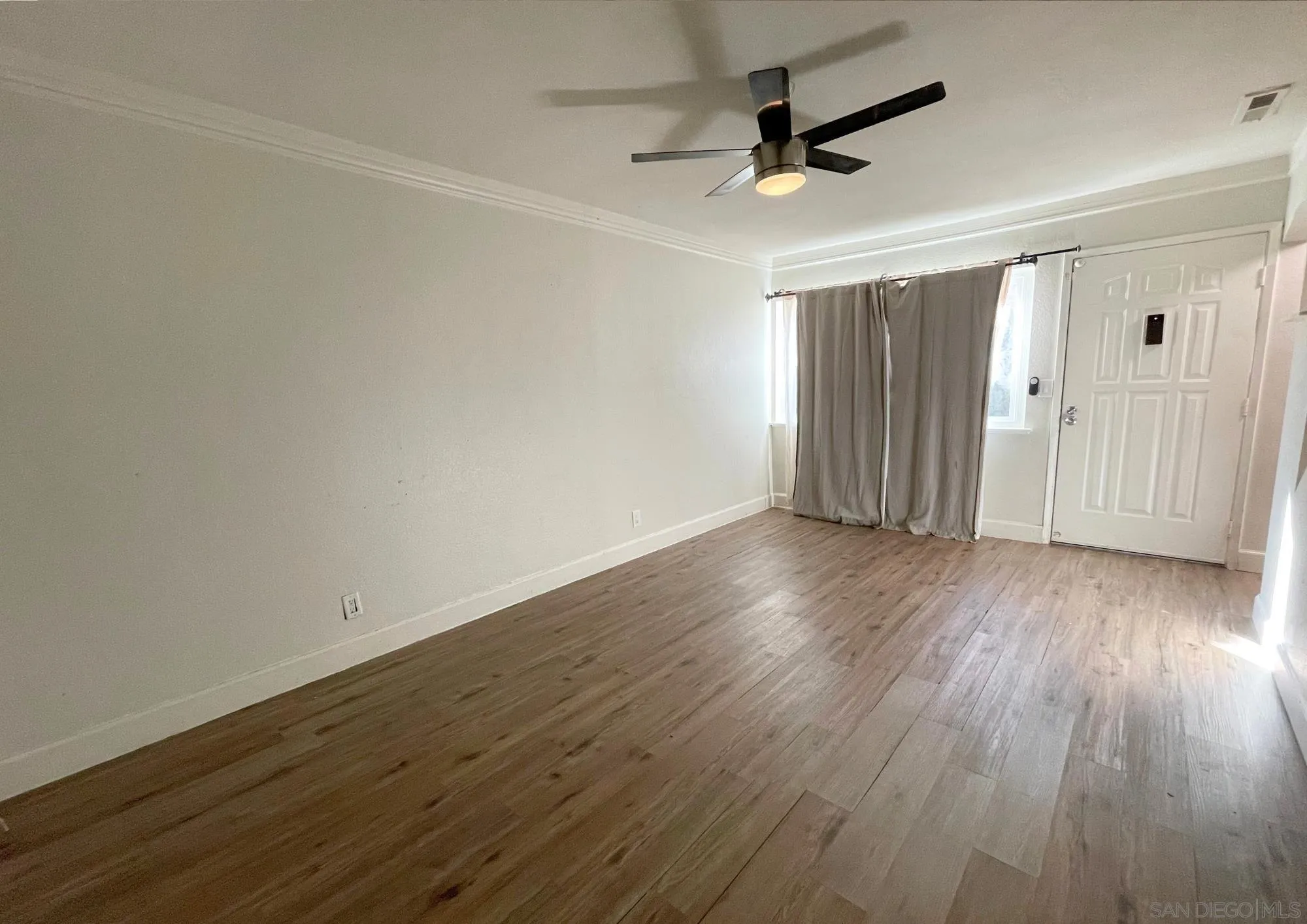 https://cdn.realtyfeed.com/cdn/127/260003845/0746471b95d193f56f7cbb32301b0d31.webp