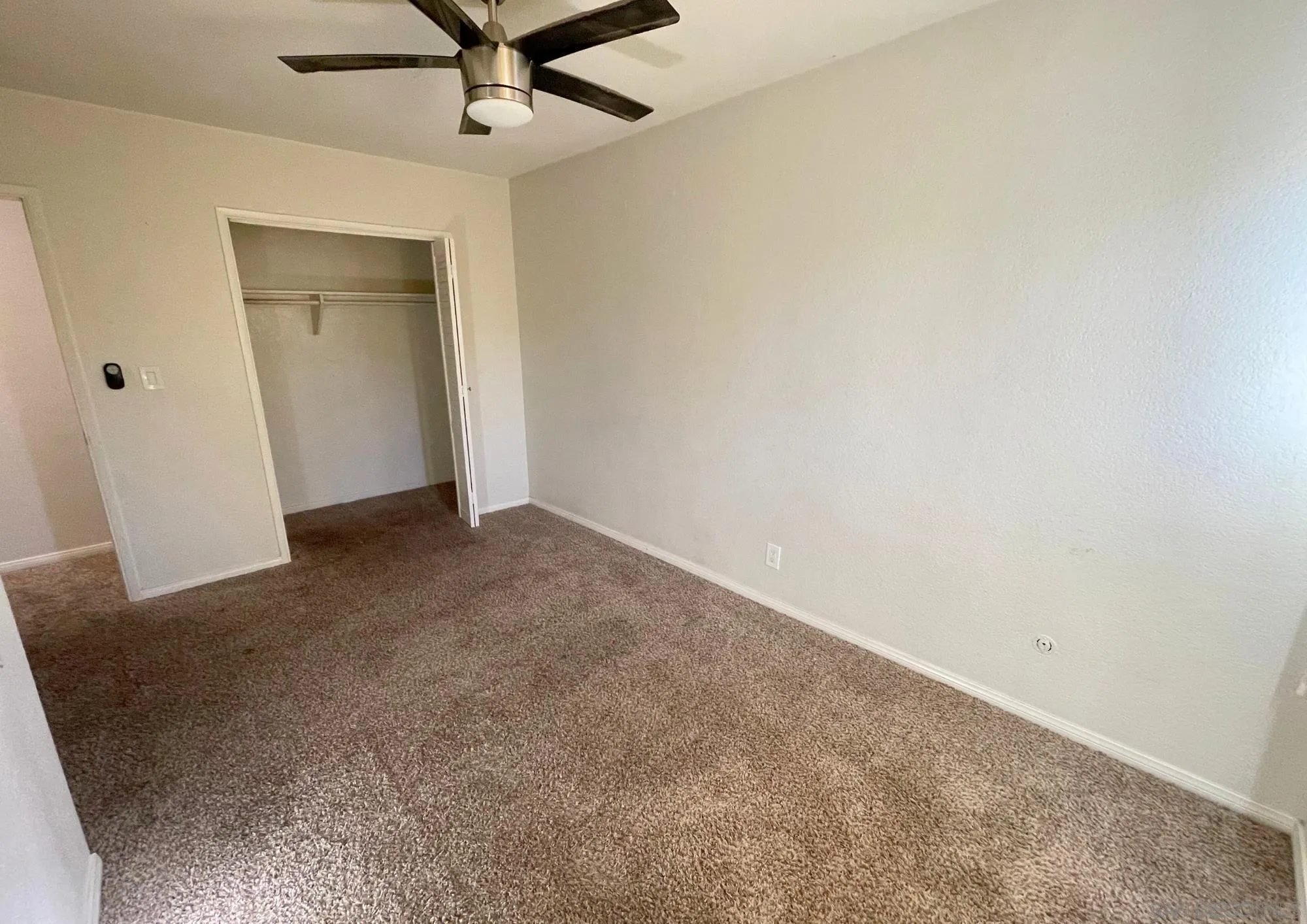 https://cdn.realtyfeed.com/cdn/127/260003845/0de3d357f31fc585d31a48a76ad038a5.webp