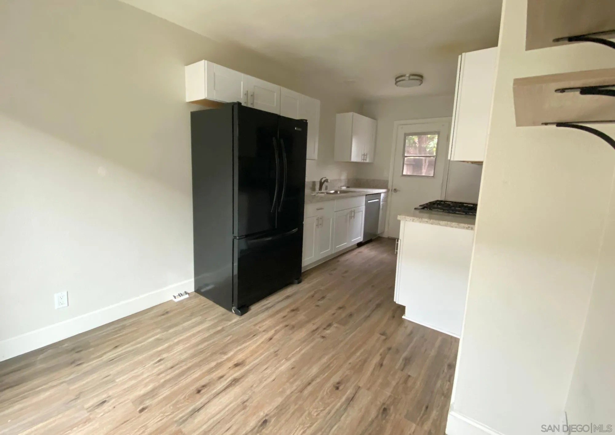 https://cdn.realtyfeed.com/cdn/127/260003845/4cb607c3794f78716402d40f39e1a2f2.webp