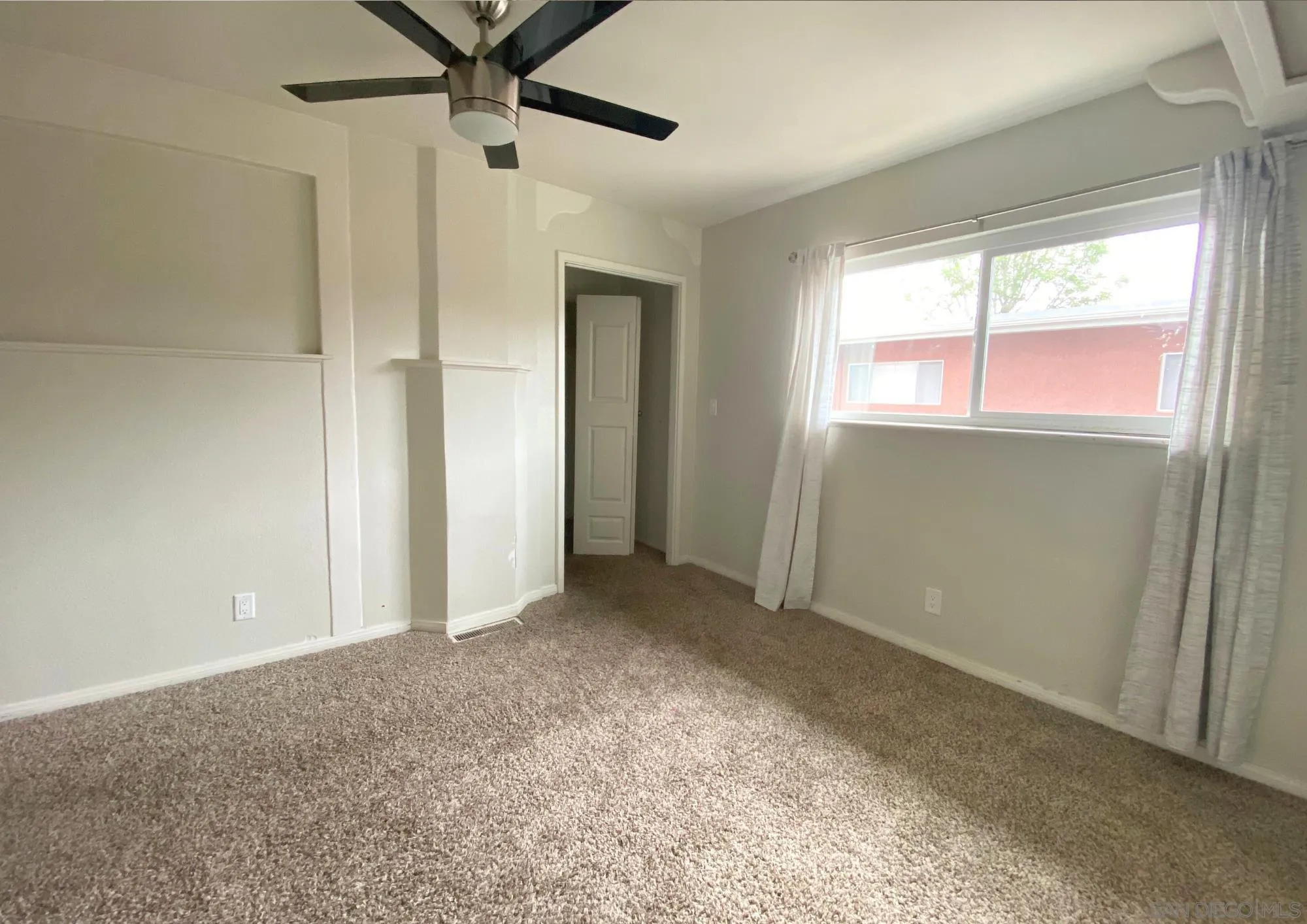 https://cdn.realtyfeed.com/cdn/127/260003845/baf93dadd5620d6f48b1dfb3d9ab4ab5.webp