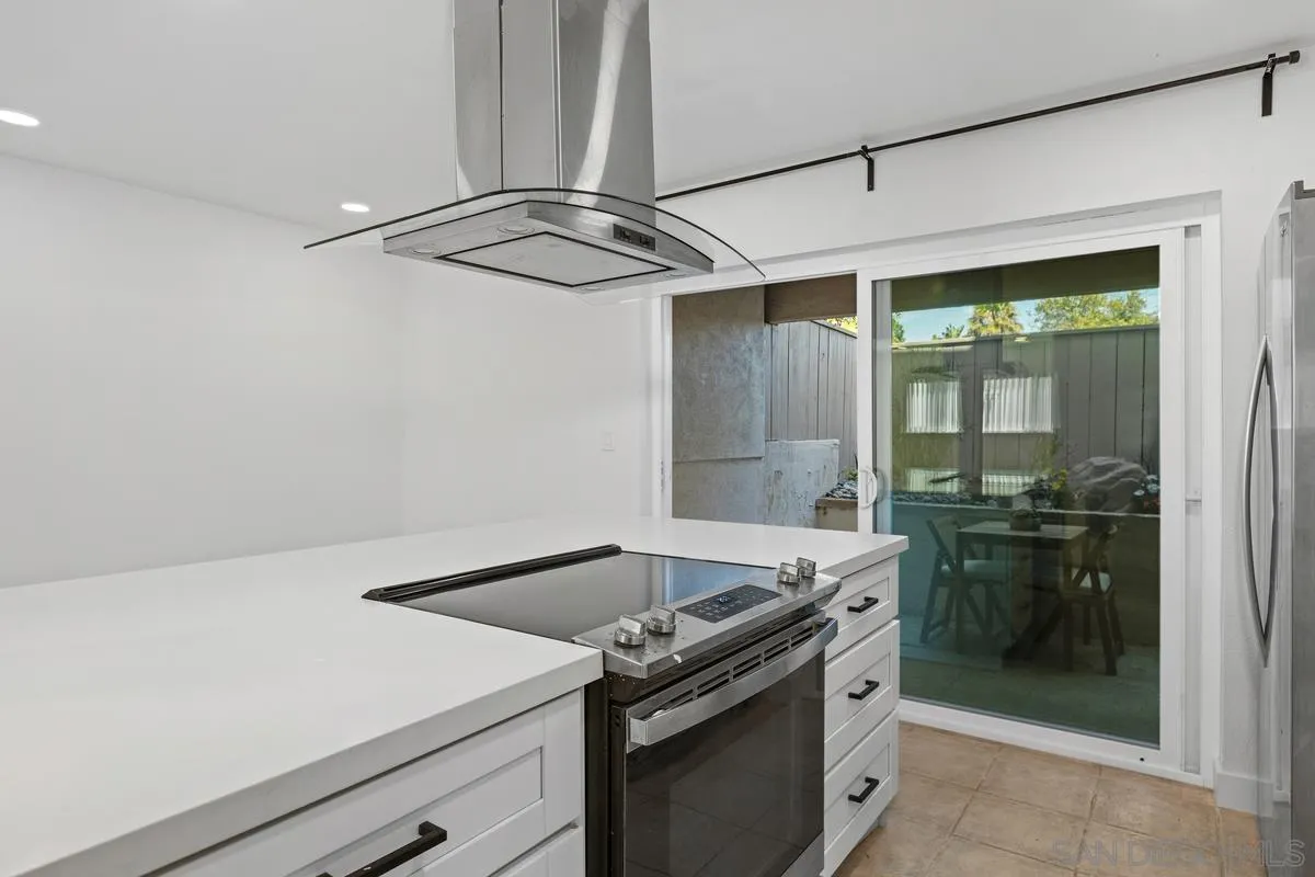 Photo #8: 260003847 Listing: Photo #8