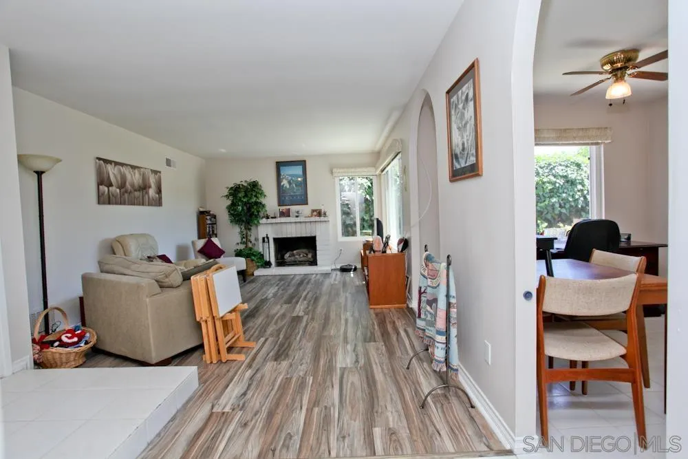 14051 Hermosillo Way, Poway, CA 92064 - Photo 5 of 23, Poway, CA