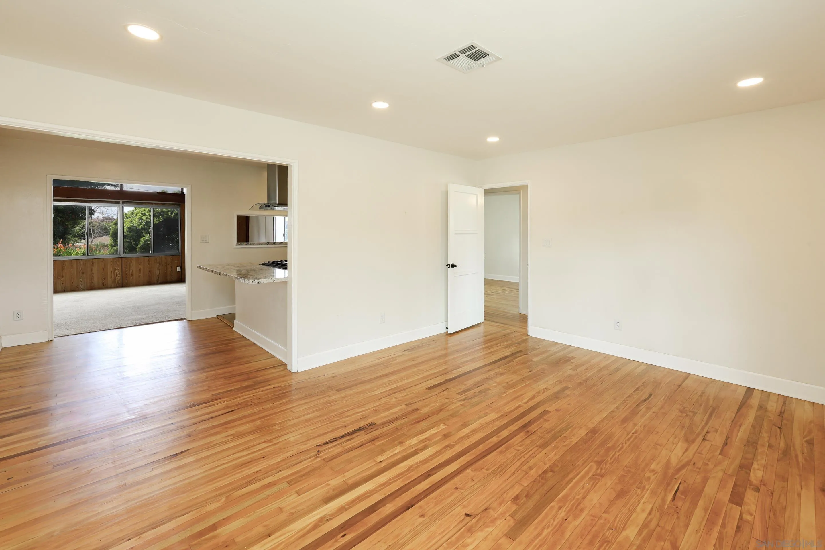 https://cdn.realtyfeed.com/cdn/127/260003850/3366a6007ead6cf87646d64e1d511230.webp