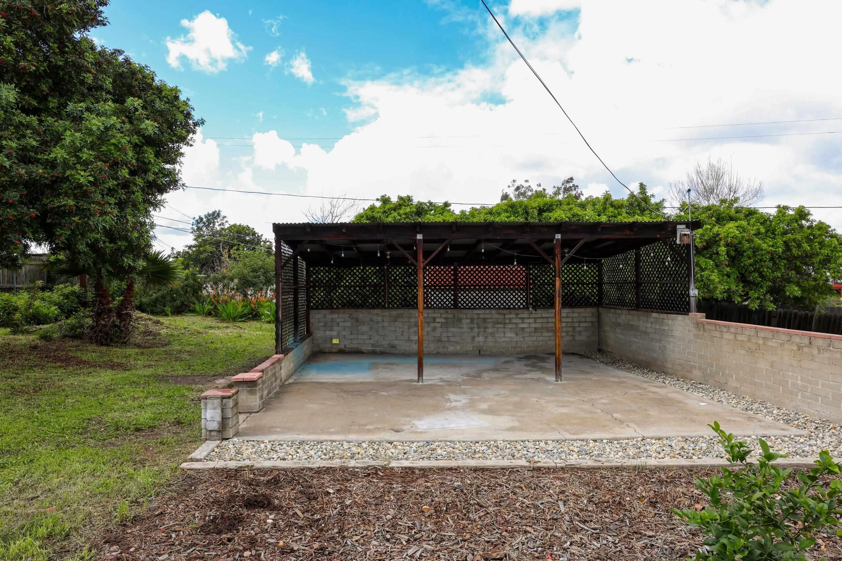 https://cdn.realtyfeed.com/cdn/127/260003850/4908b1711787f2dbe4001238a315428e.webp