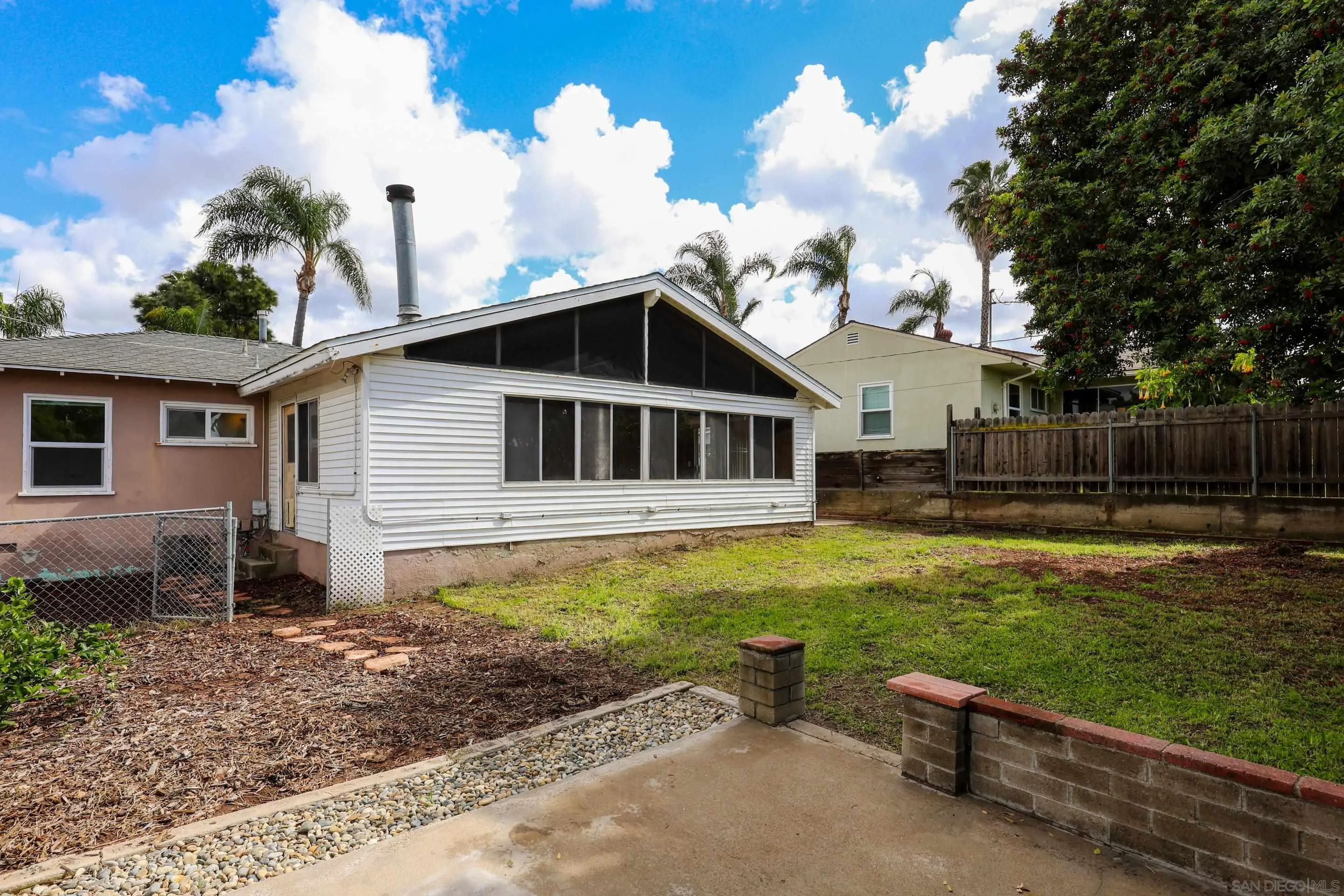 https://cdn.realtyfeed.com/cdn/127/260003850/5311adb2f8e2f1bd0bff6e7061eab4bd.webp