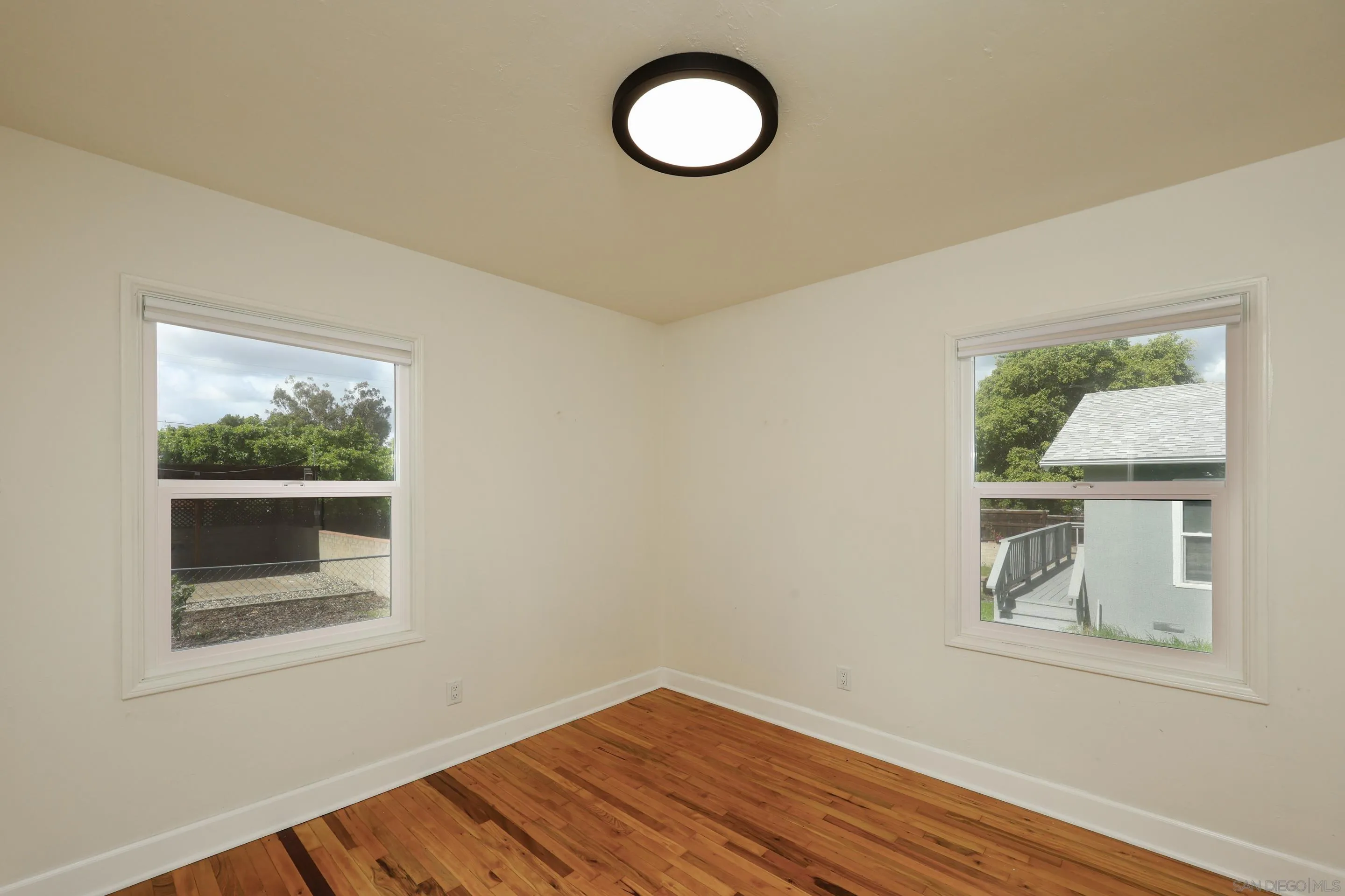 https://cdn.realtyfeed.com/cdn/127/260003850/6301544266820aeac2d431212c558e08.webp