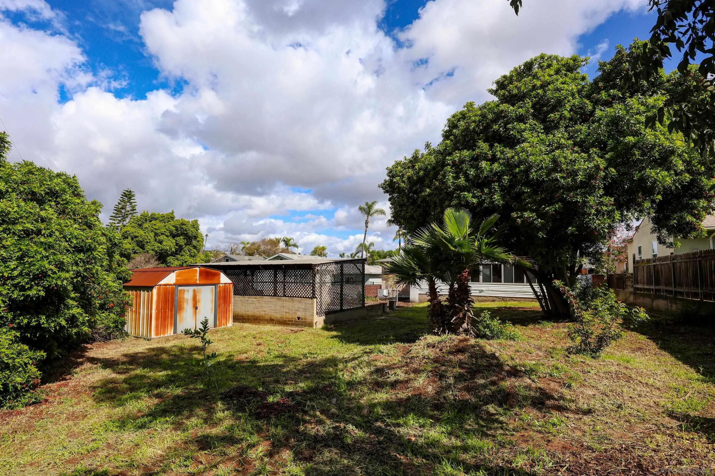 https://cdn.realtyfeed.com/cdn/127/260003850/f5c903355c7c5a667ac30ee1df13ee38.webp